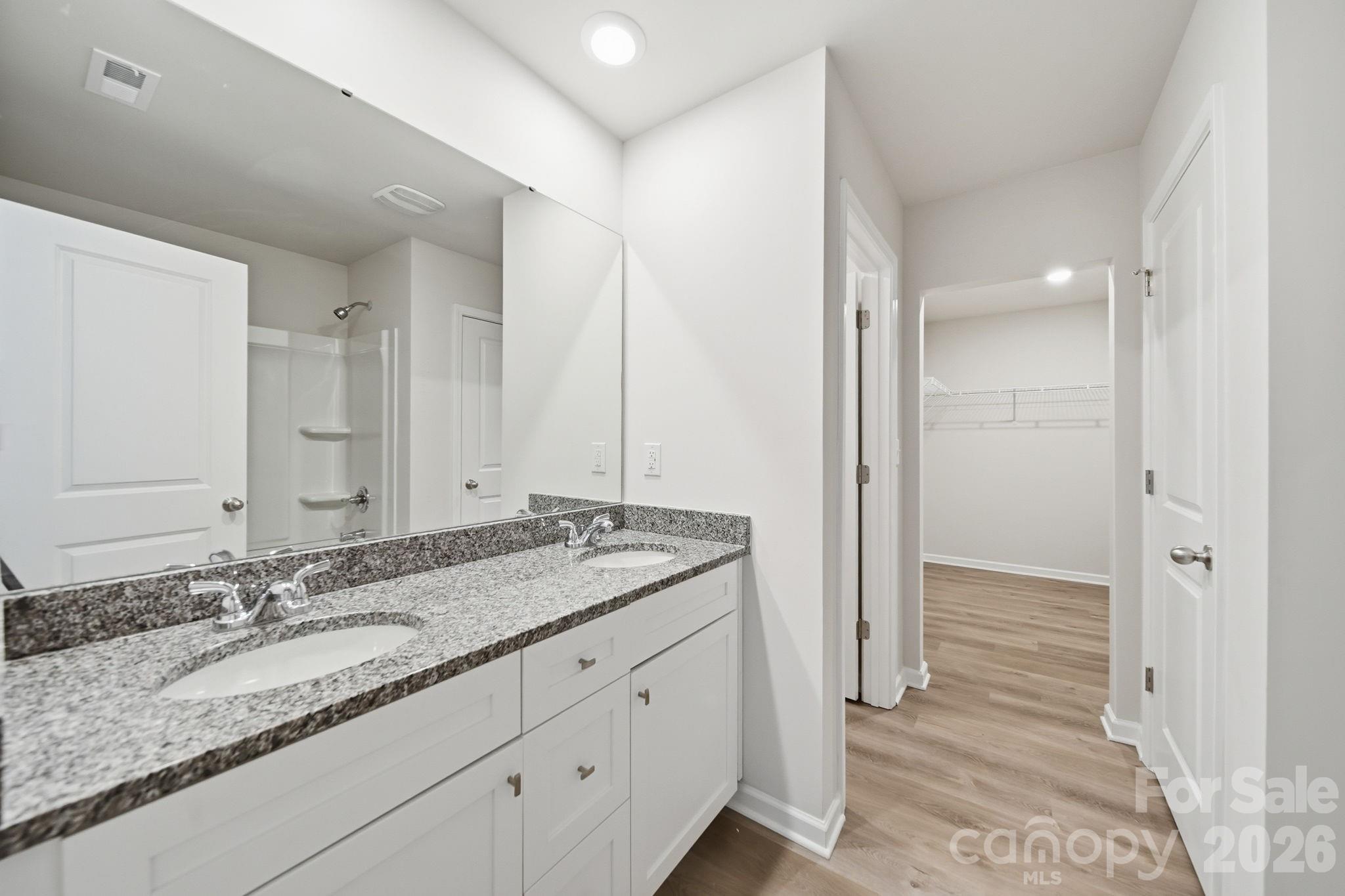 1412 Hubbard Terrace Property Photo 25