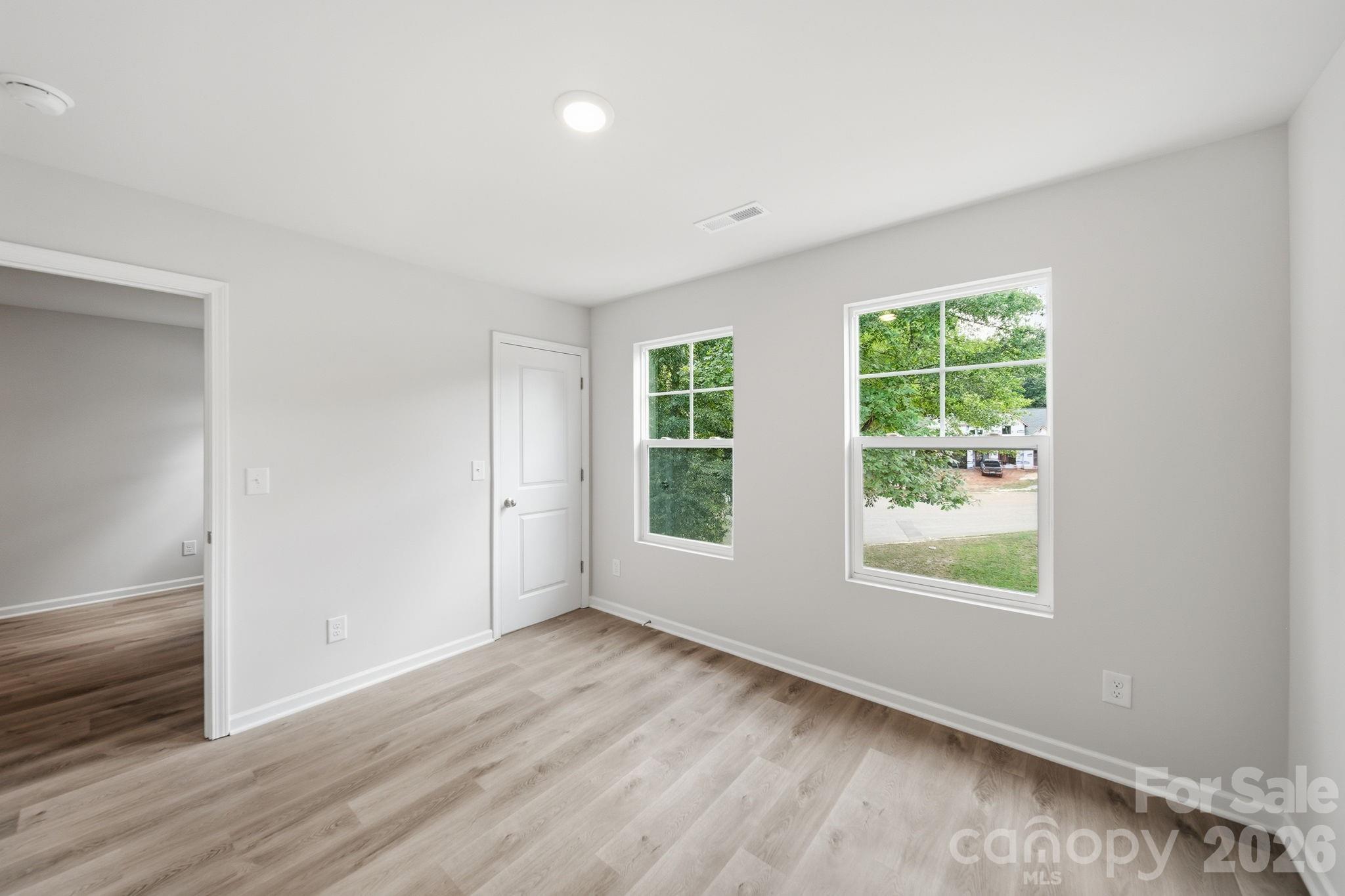 1412 Hubbard Terrace Property Photo 30