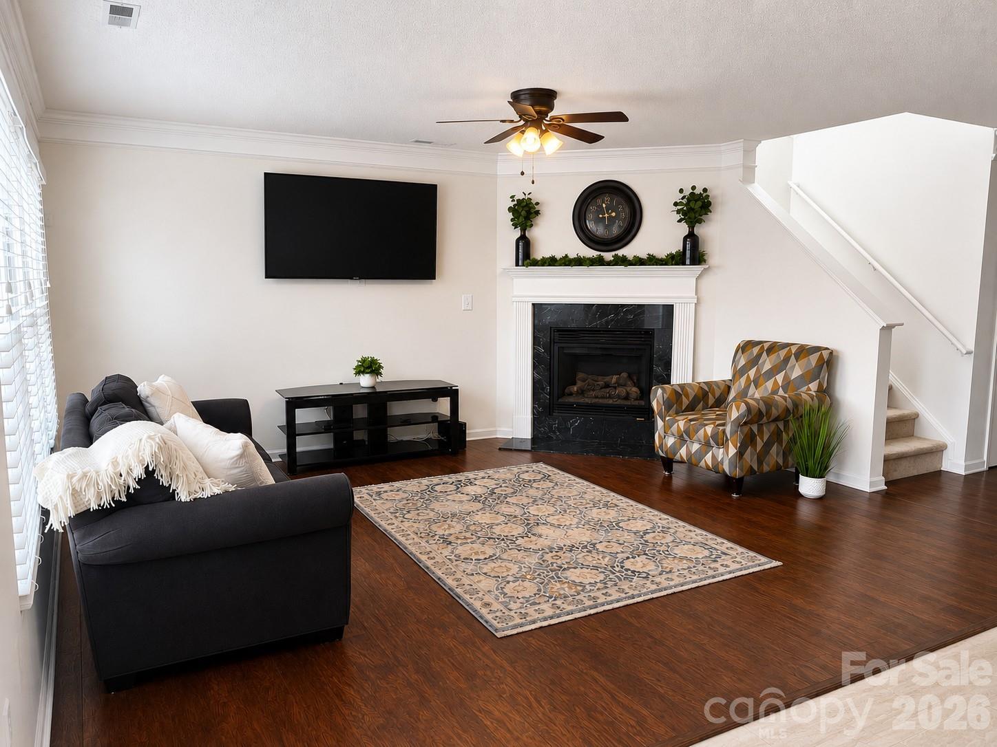 2717 Markham Woods Court Property Photo 11