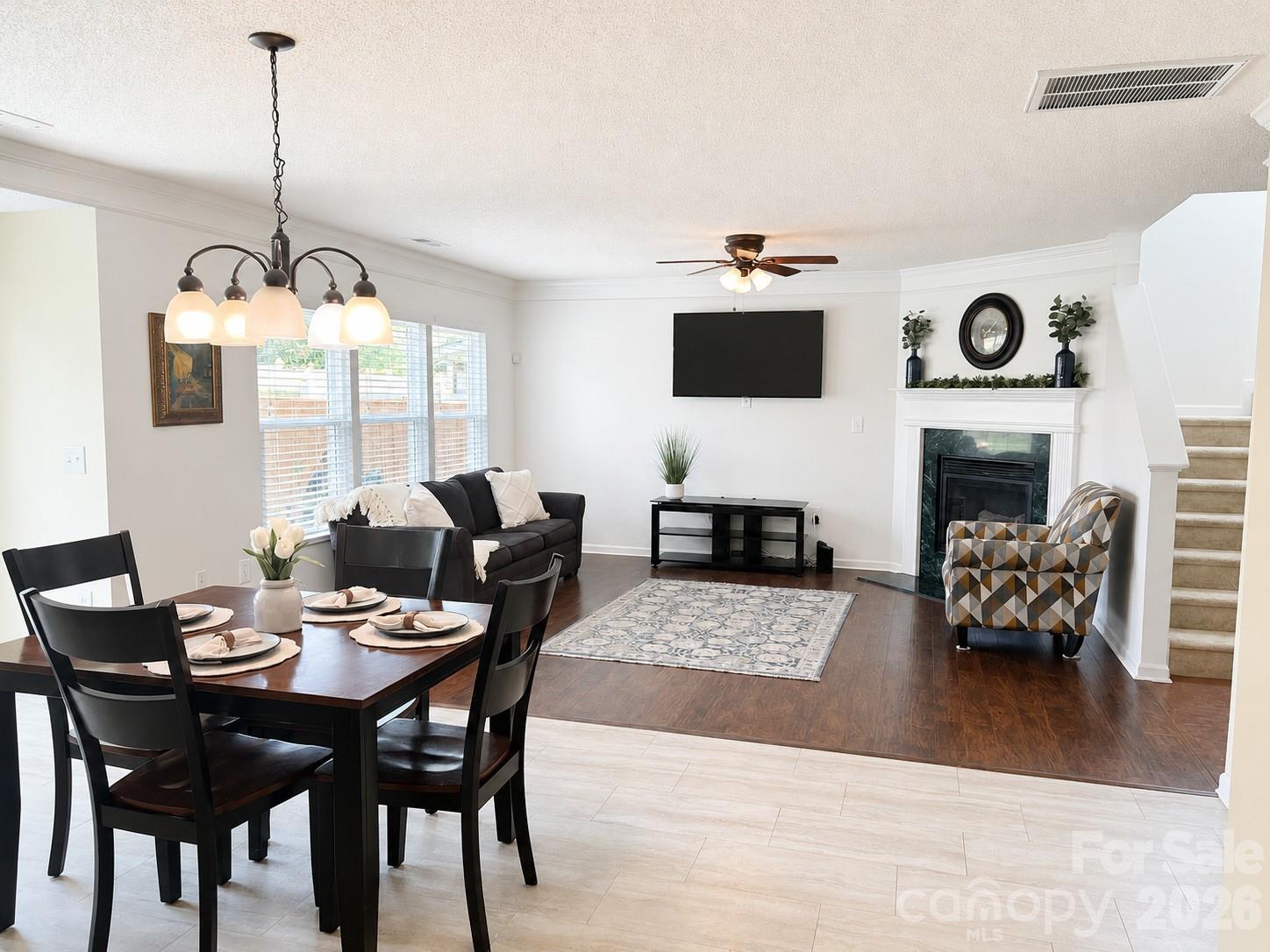 2717 Markham Woods Court Property Photo 12