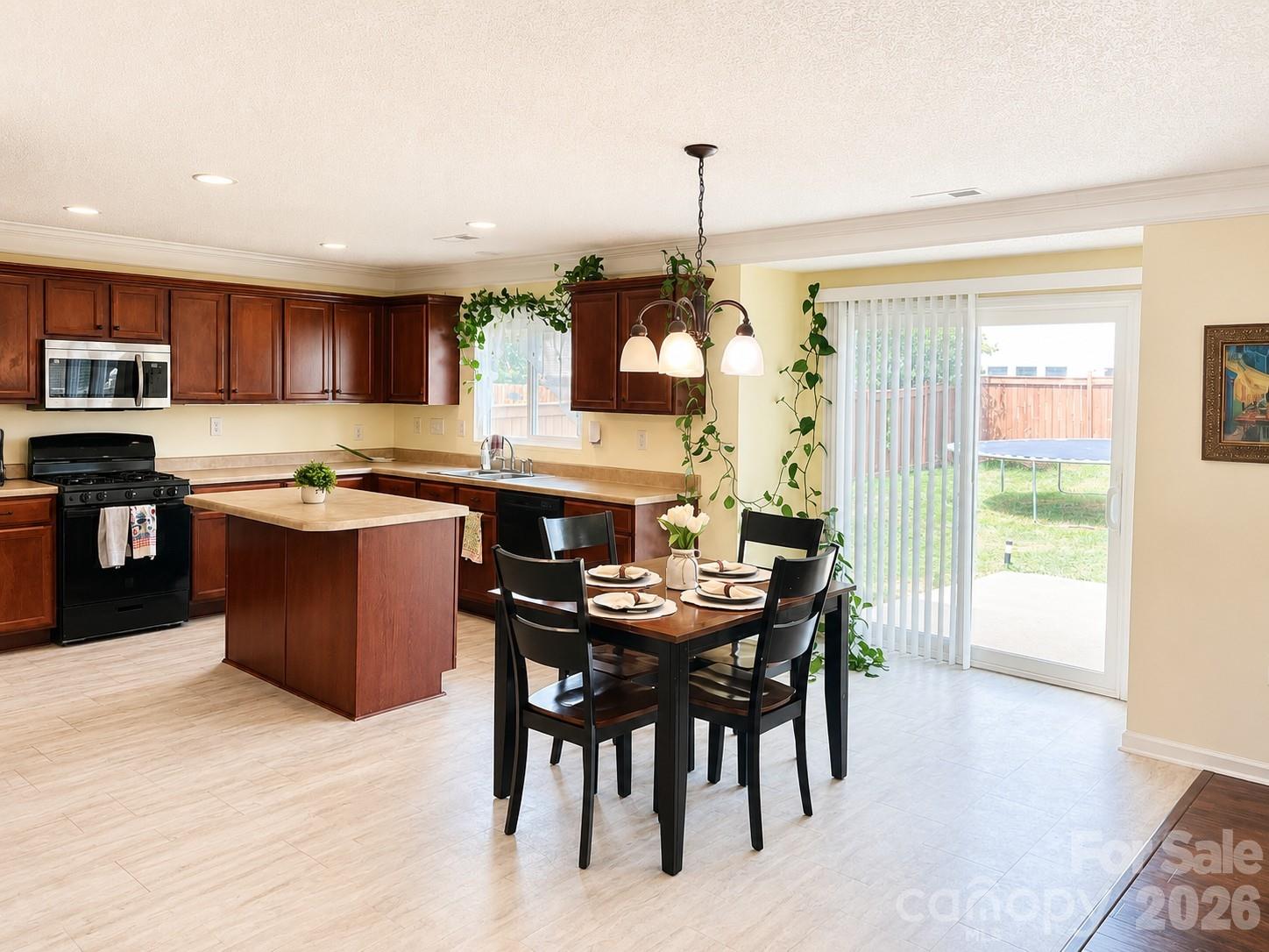 2717 Markham Woods Court Property Photo 14