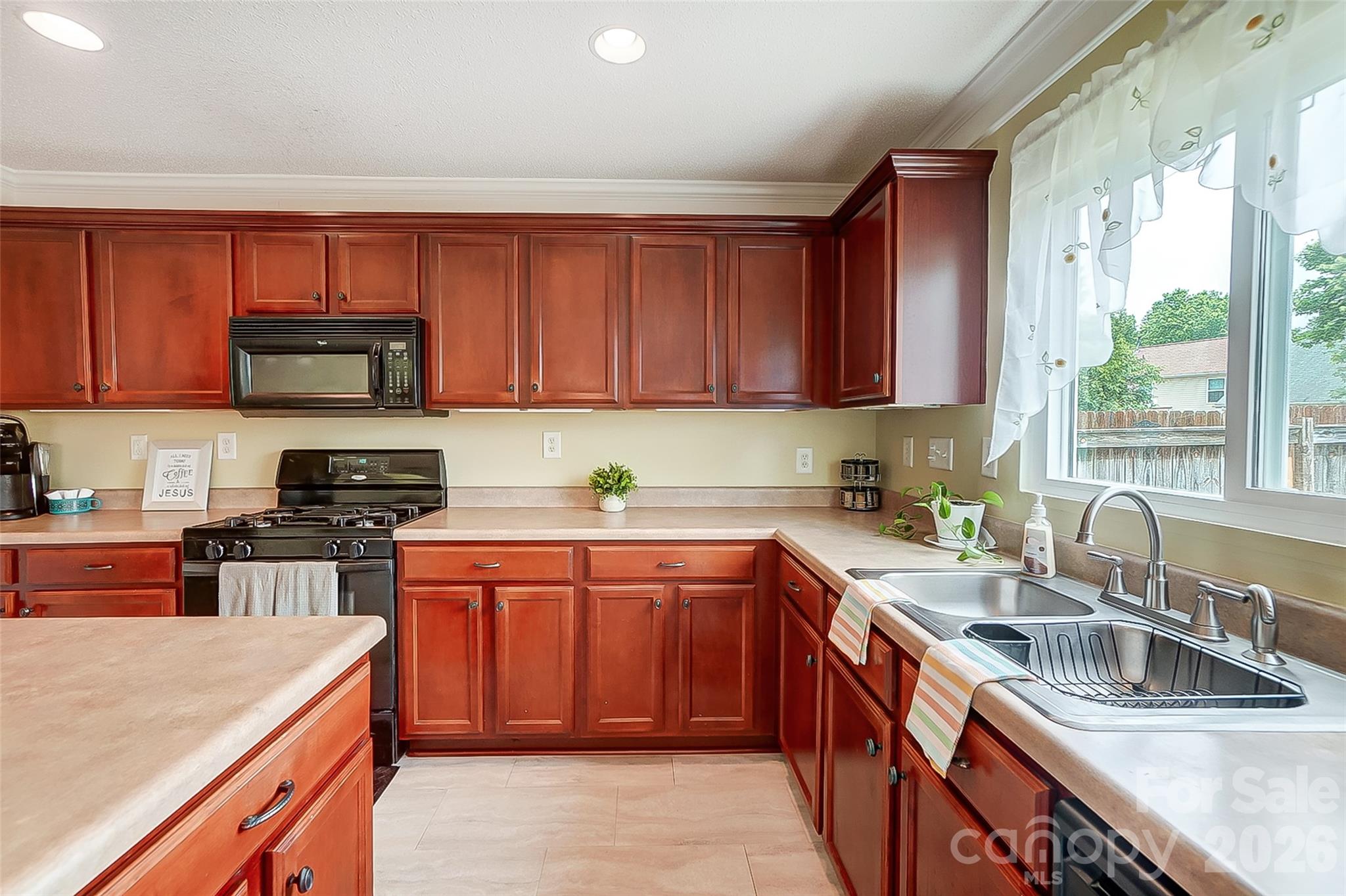 2717 Markham Woods Court Property Photo 16