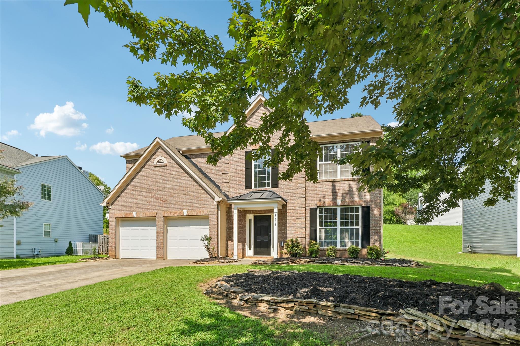 10908 Chastain Parc Drive Property Photo 3