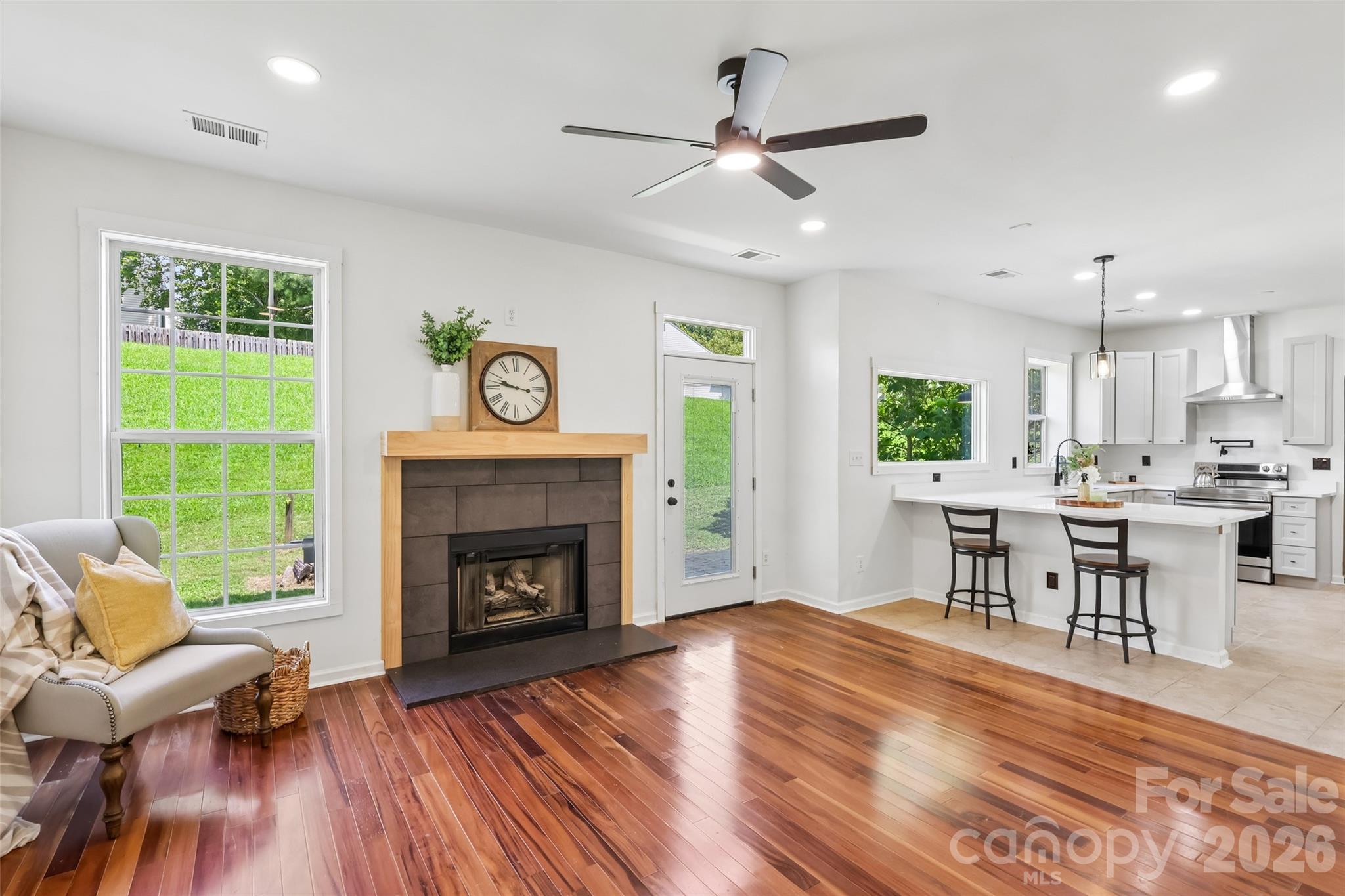 10908 Chastain Parc Drive Property Photo 8