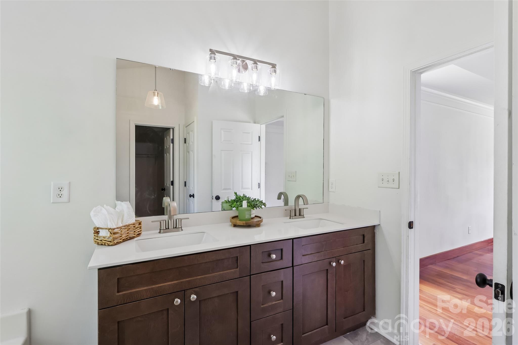 10908 Chastain Parc Drive Property Photo 24