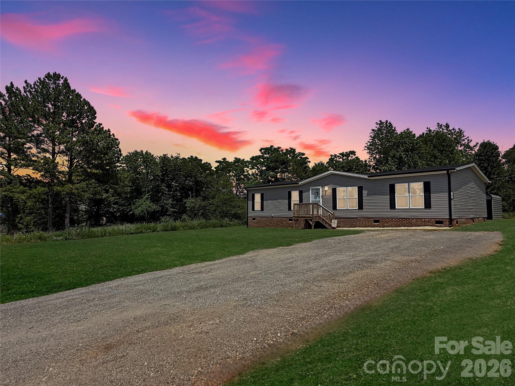 206 Fairchase Circle Property Photo 1