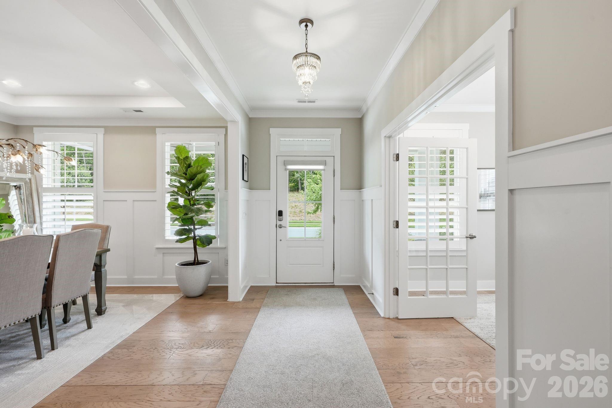 1086 Weir Court Property Photo 6
