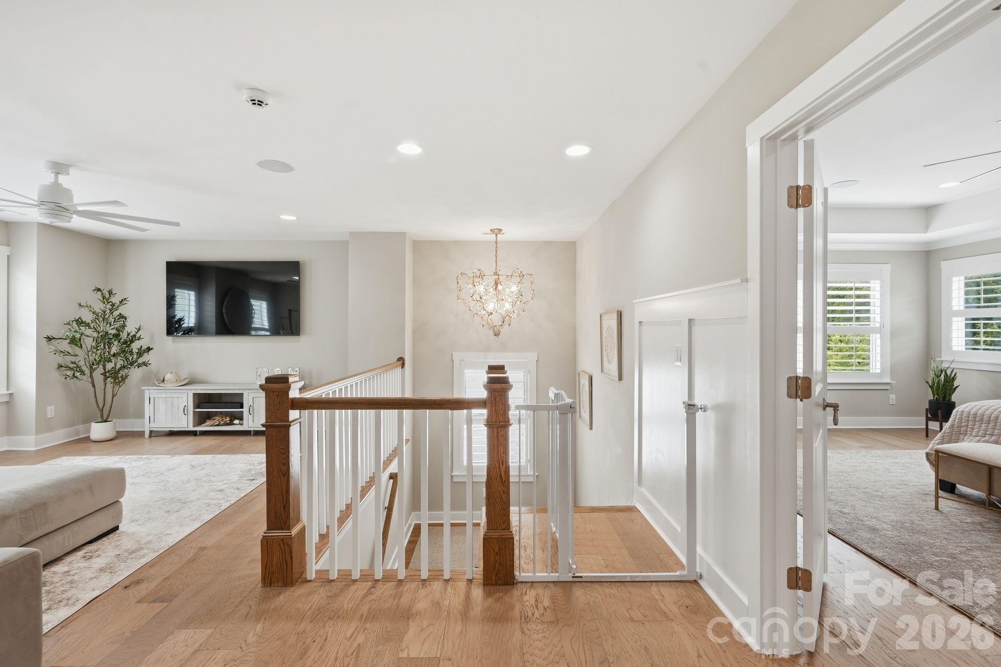 1086 Weir Court Property Photo 17