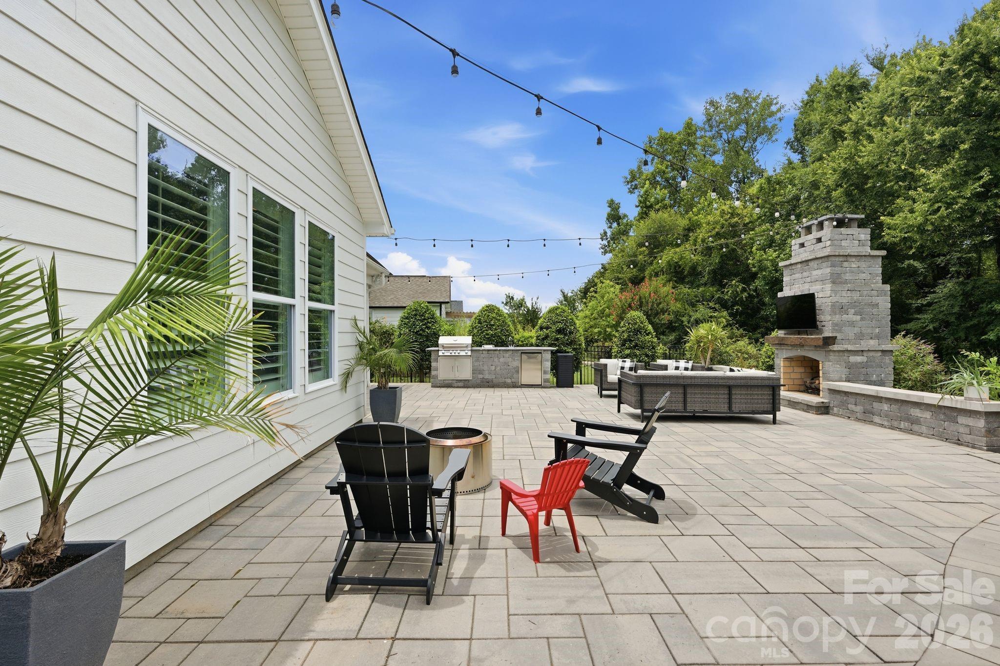 1086 Weir Court Property Photo 36