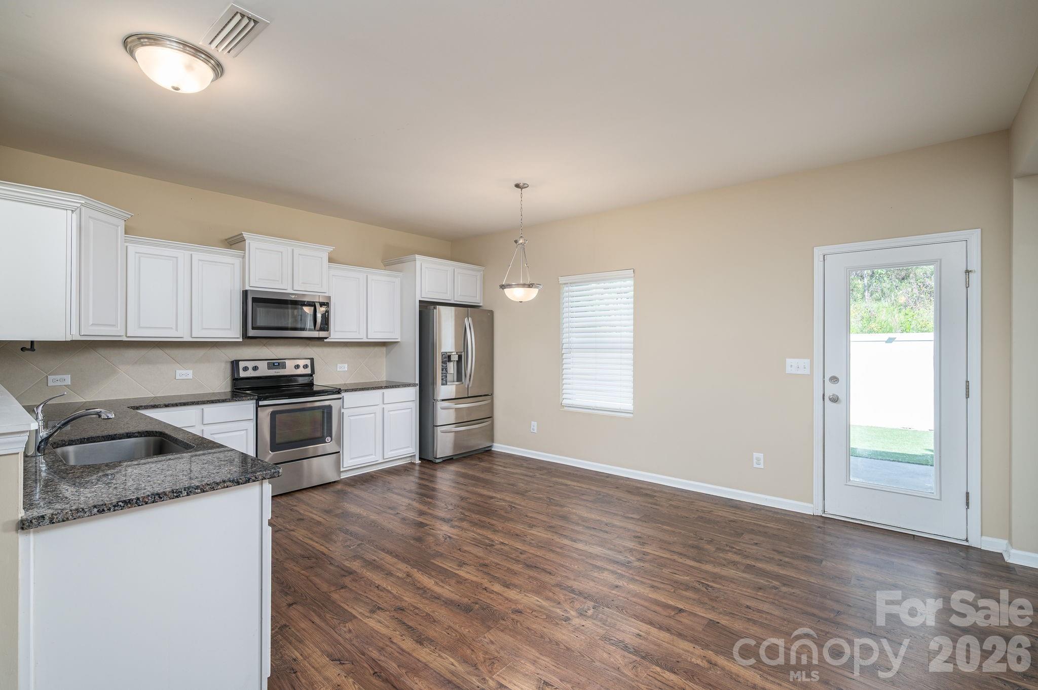 4043 Creekstone Trace Property Photo 9
