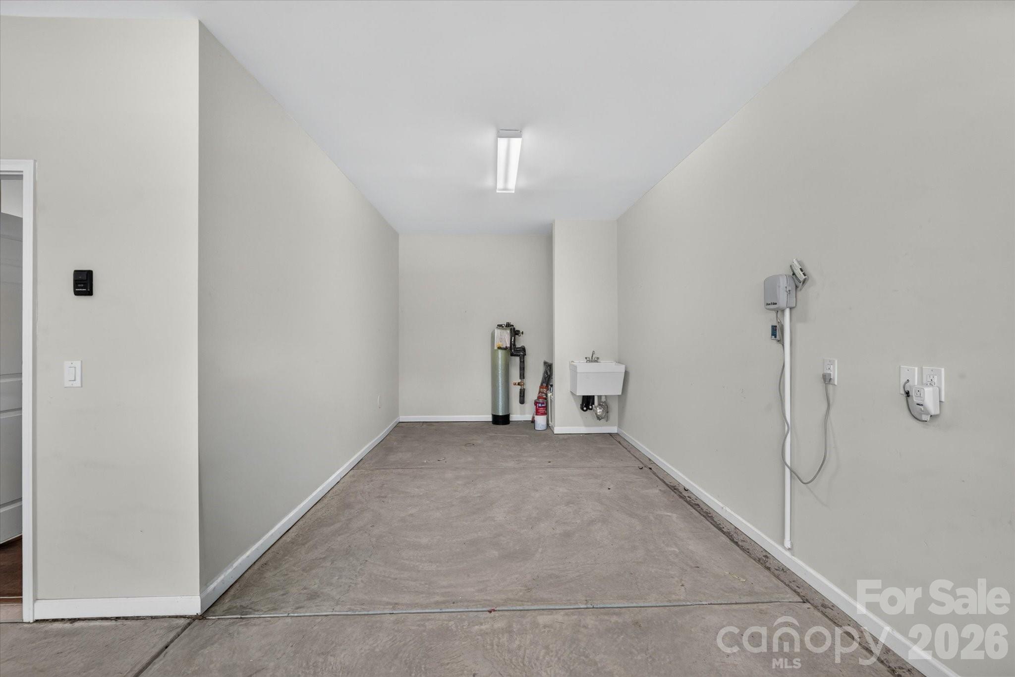 322 Burr Court Property Photo 32