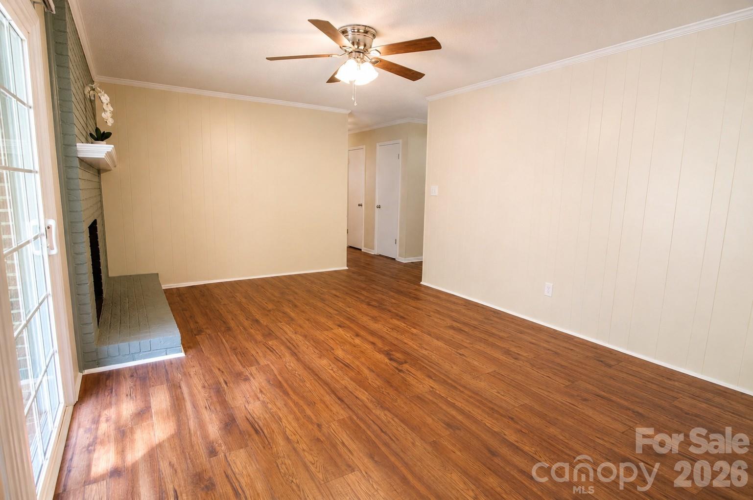 2914 Dresden Drive Property Photo 10
