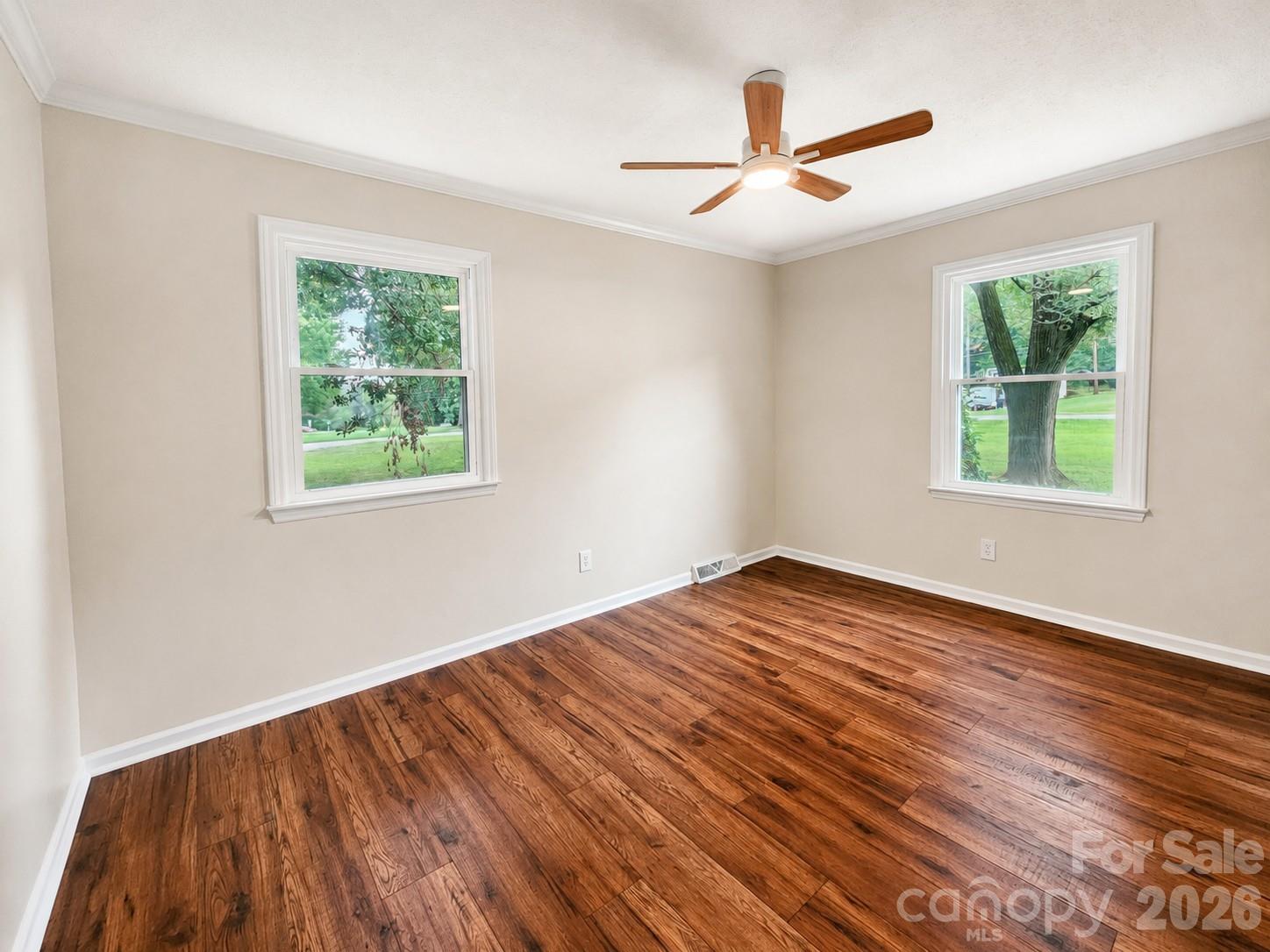 2914 Dresden Drive Property Photo 15