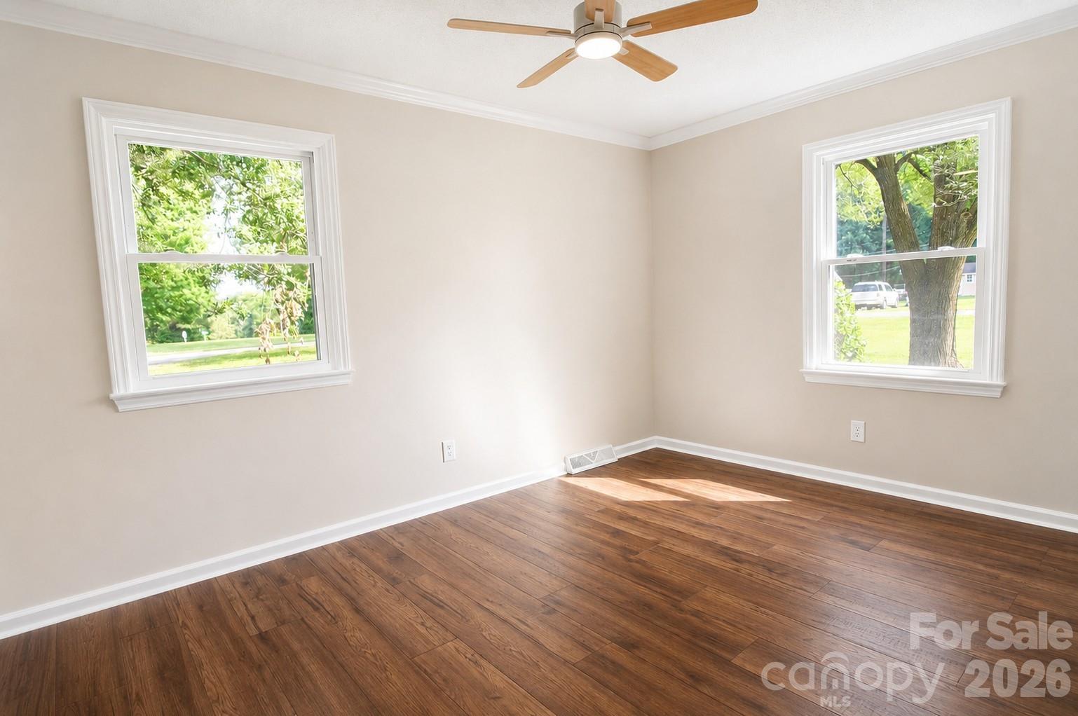 2914 Dresden Drive Property Photo 16