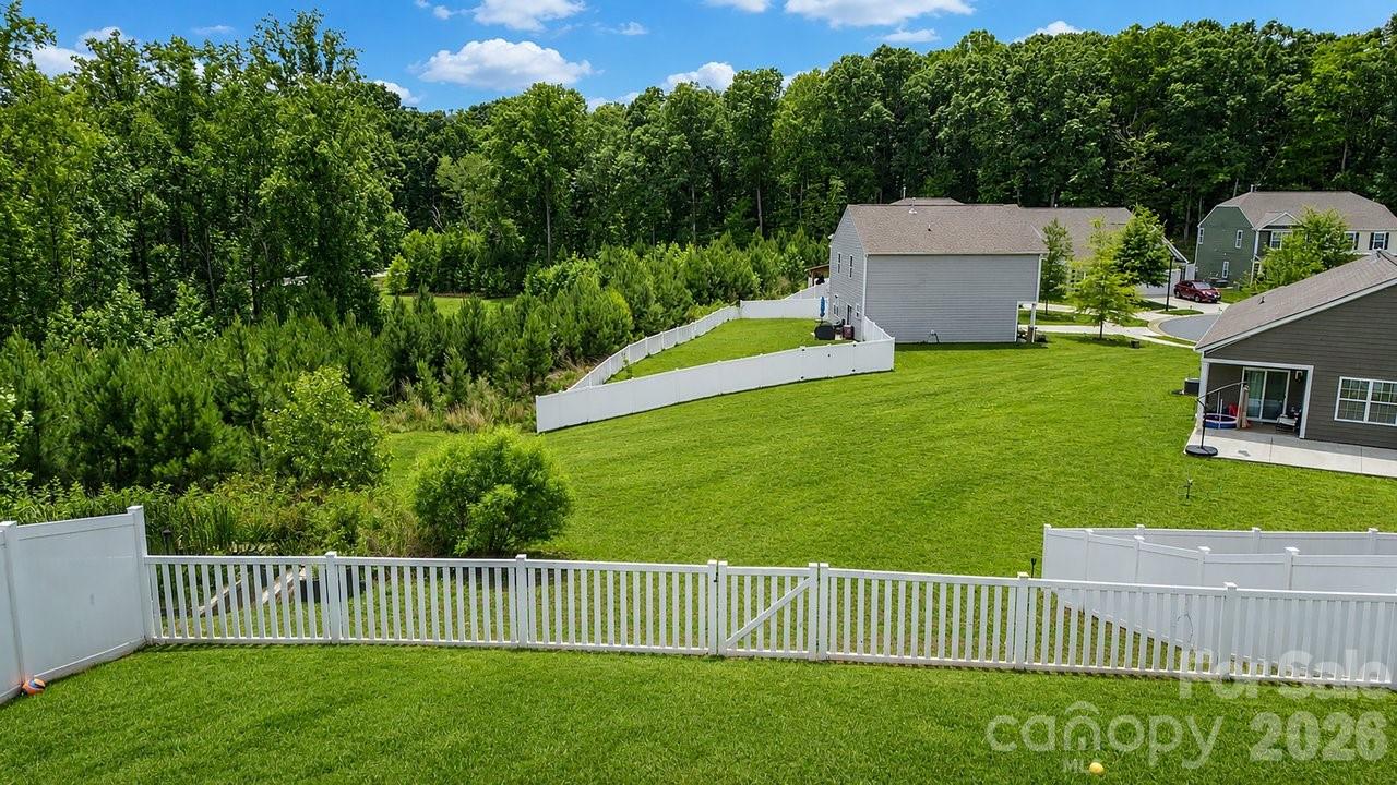179 Atwater Landing Drive Property Photo 39