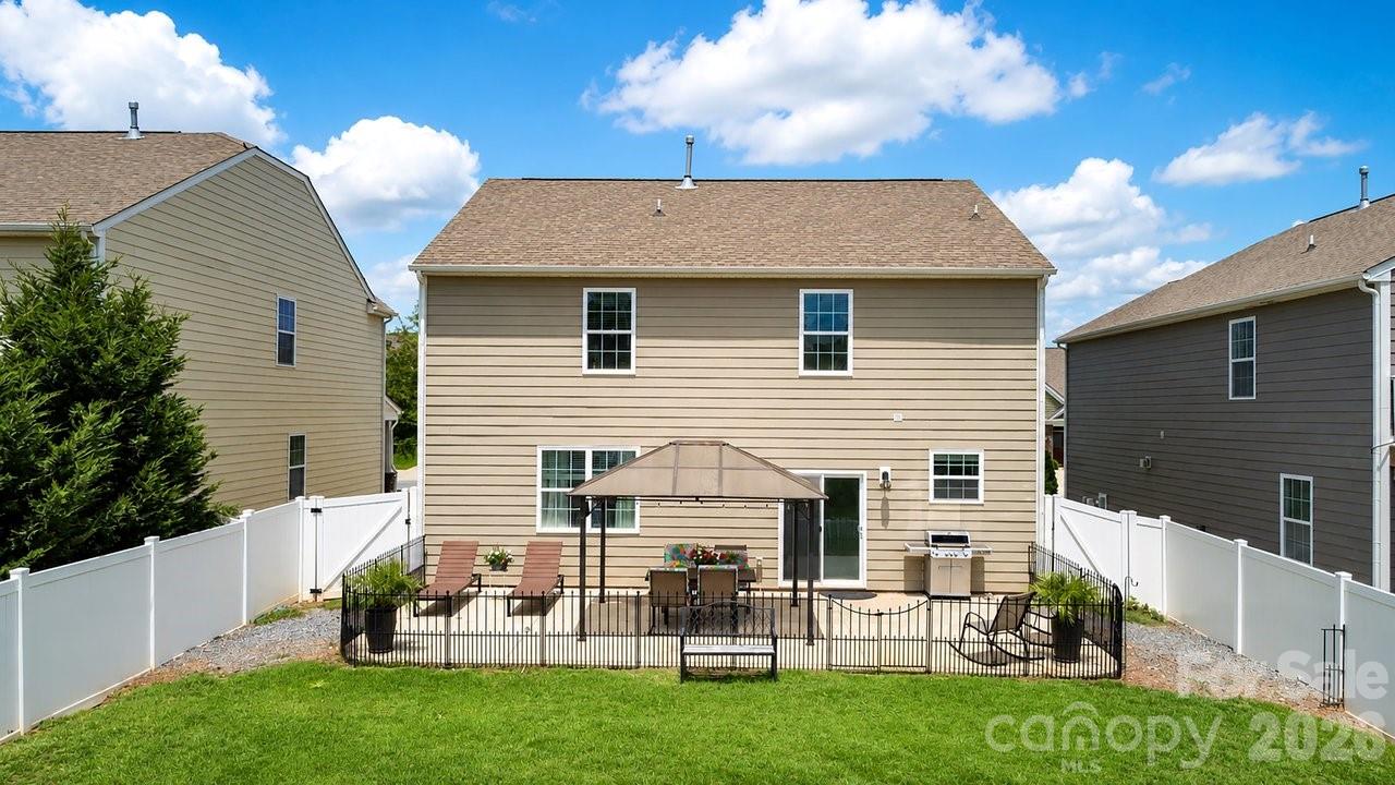 179 Atwater Landing Drive Property Photo 40