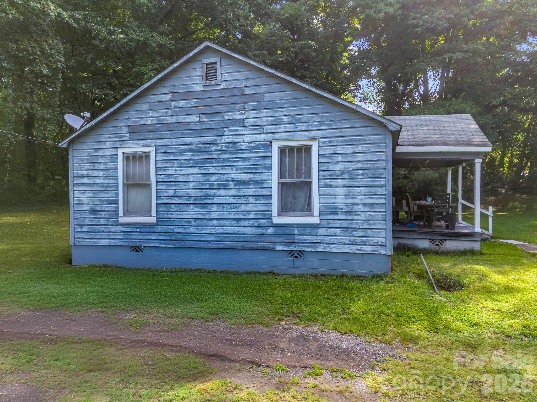 126 Bittle Street Property Photo 2