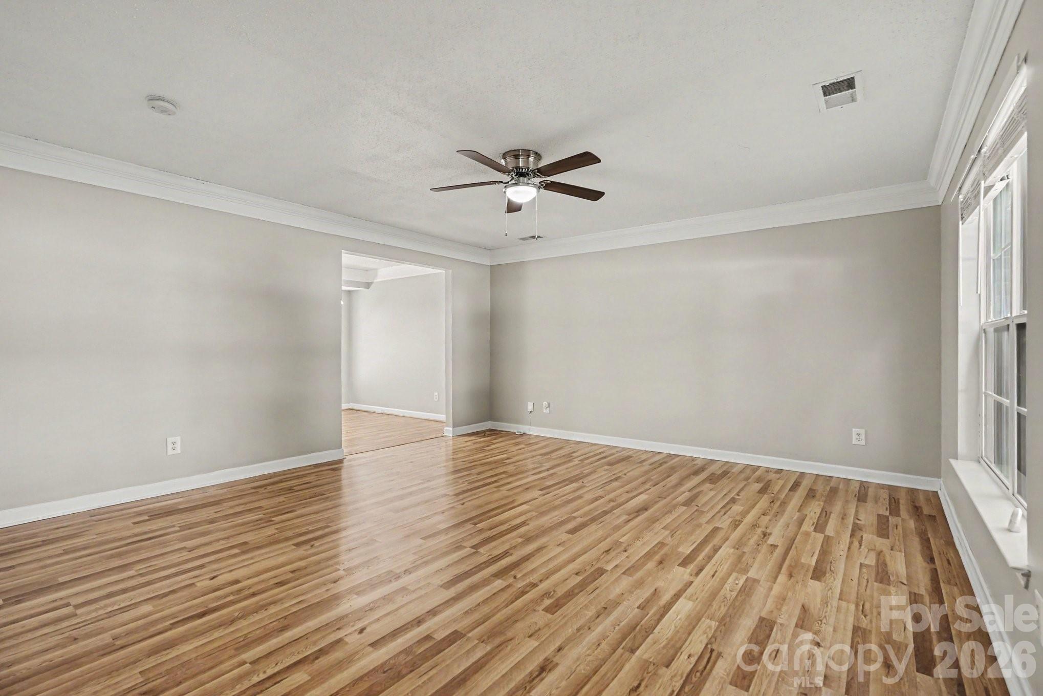 1029 Jordans Pond Lane Property Photo 3