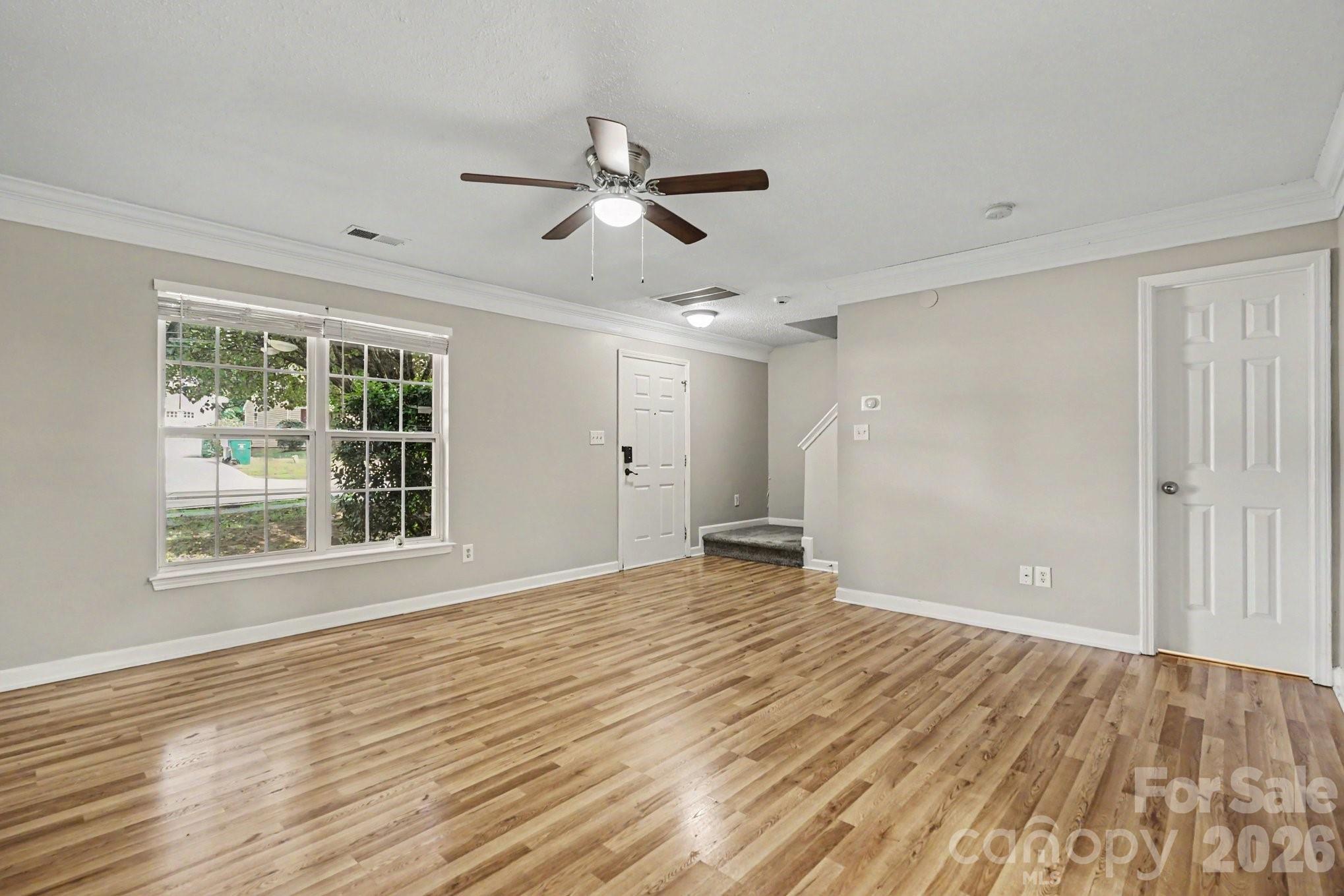 1029 Jordans Pond Lane Property Photo 3