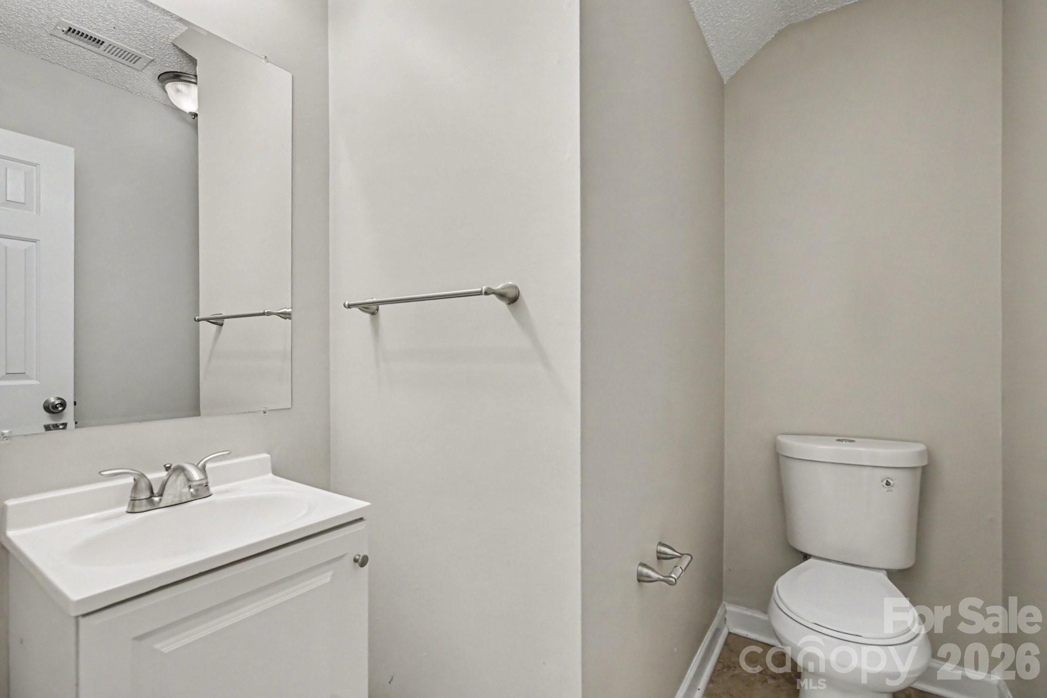 1029 Jordans Pond Lane Property Photo 13