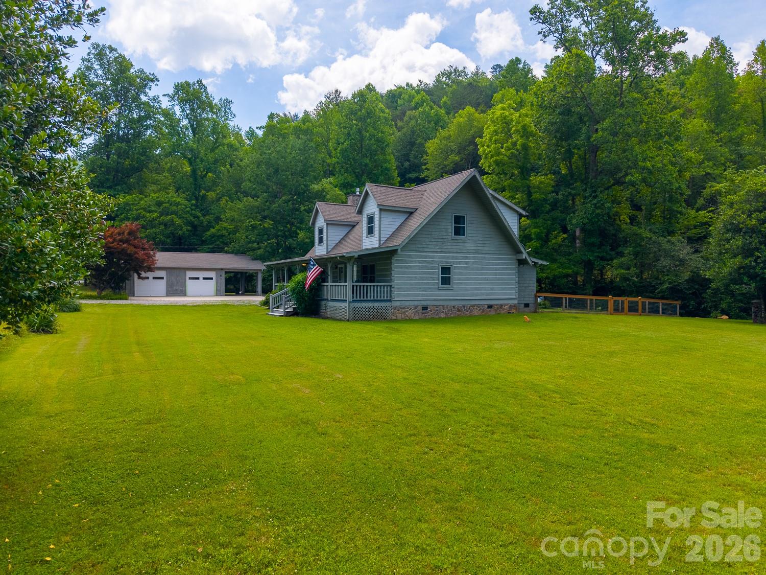 538 East Fork Road Property Photo 3