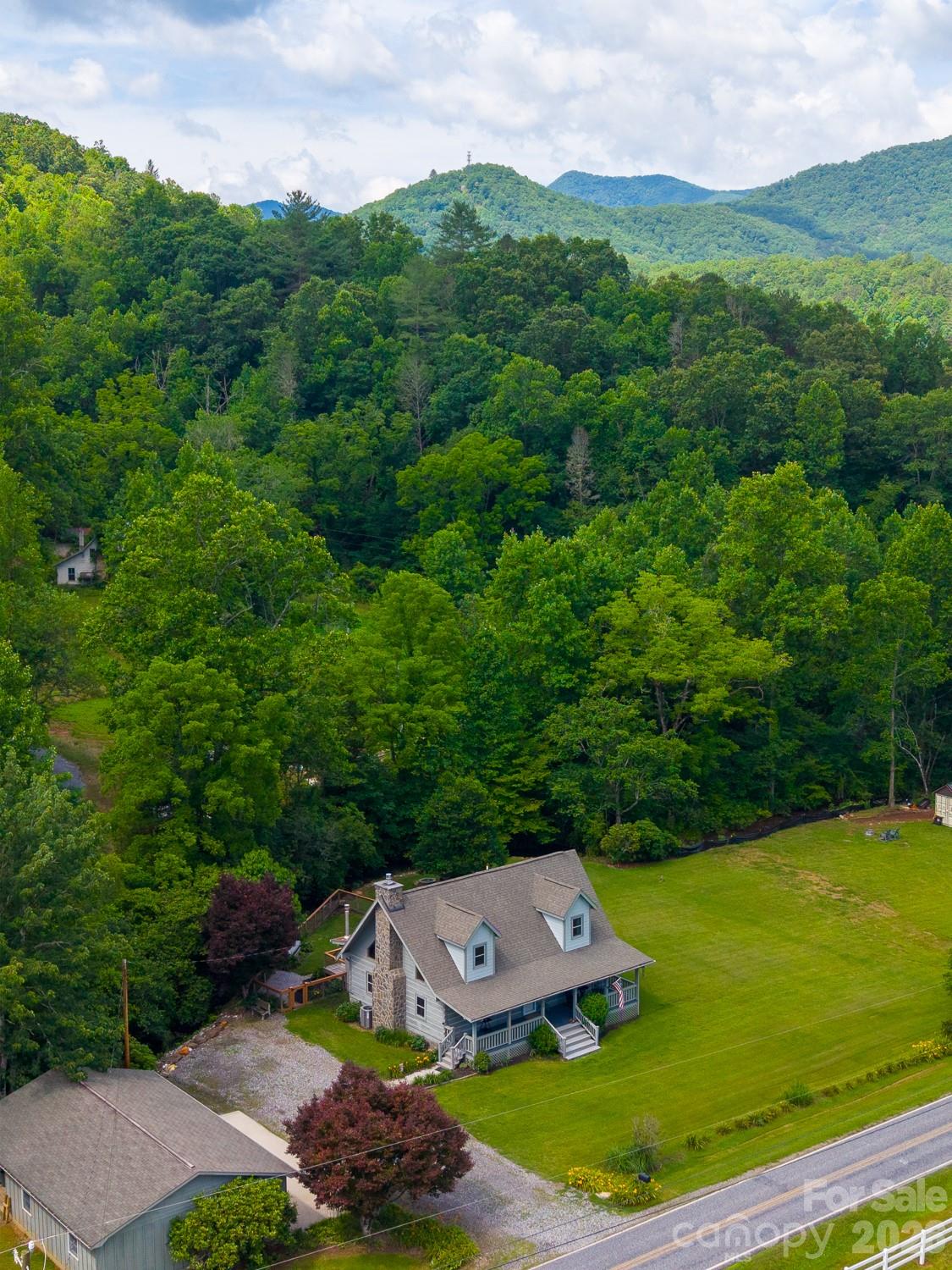 538 East Fork Road Property Photo 10