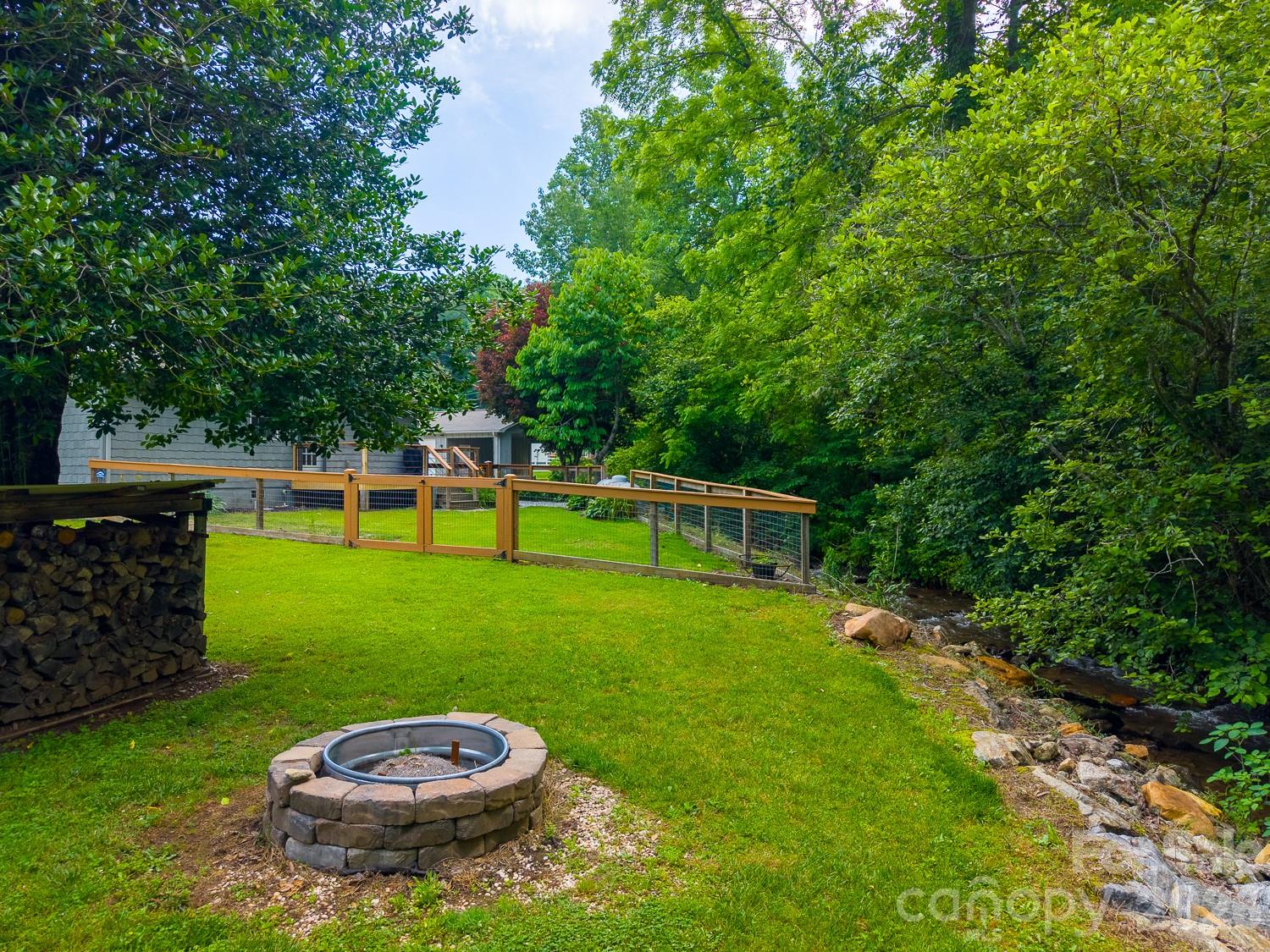 538 East Fork Road Property Photo 14