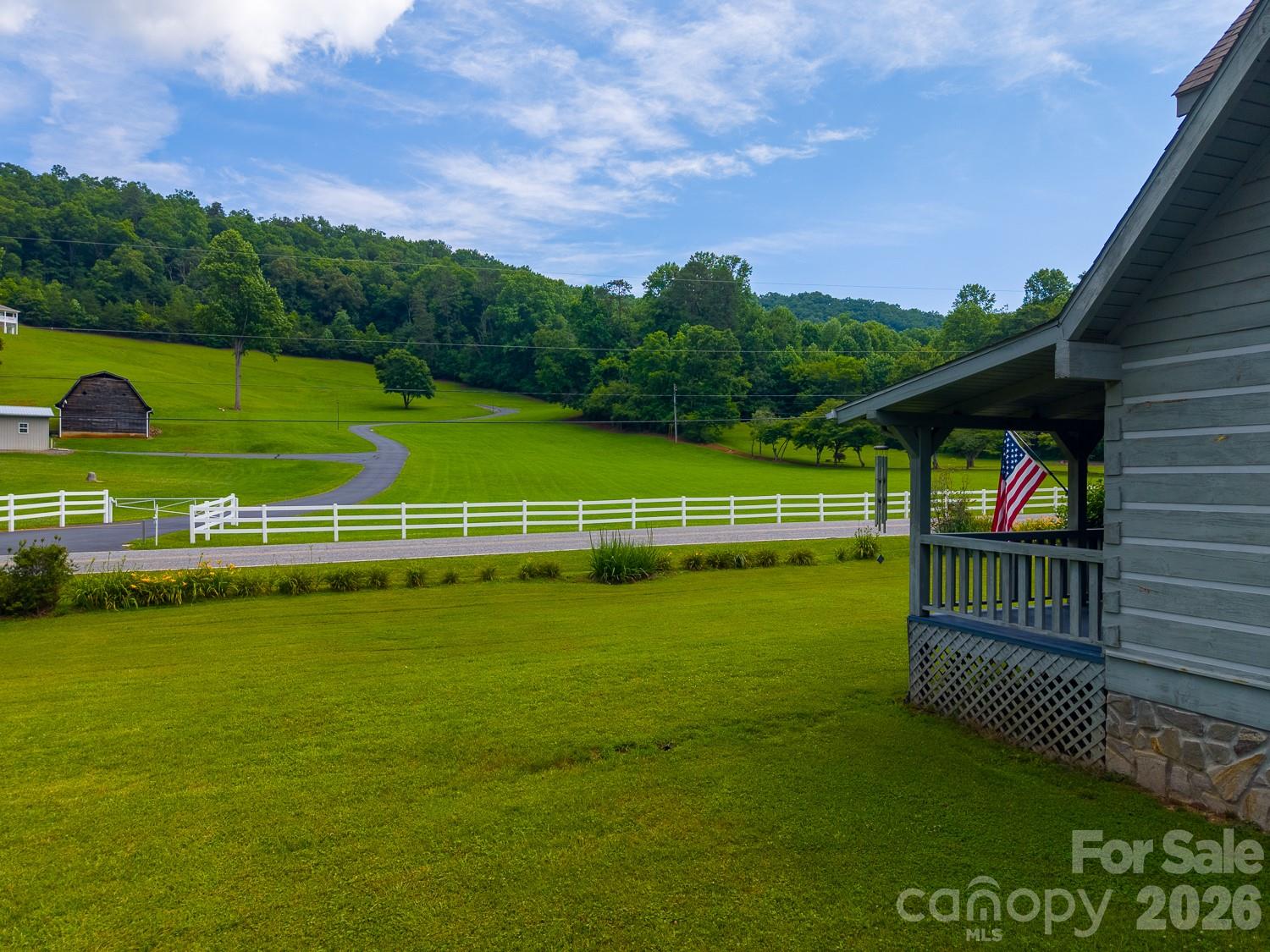 538 East Fork Road Property Photo 17