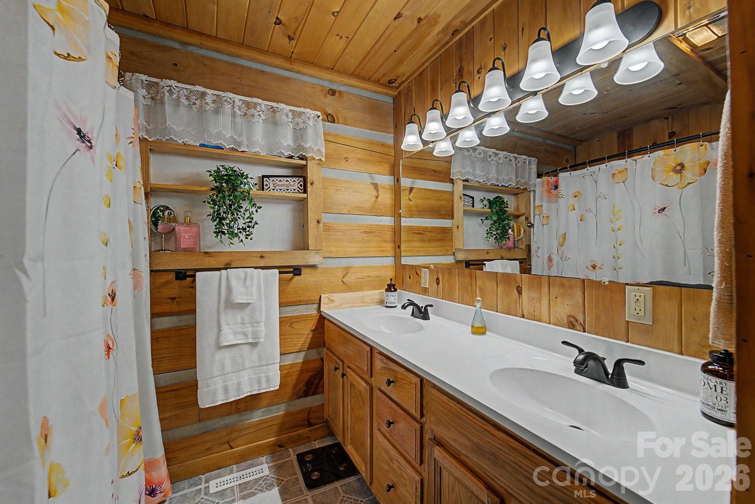 538 East Fork Road Property Photo 39