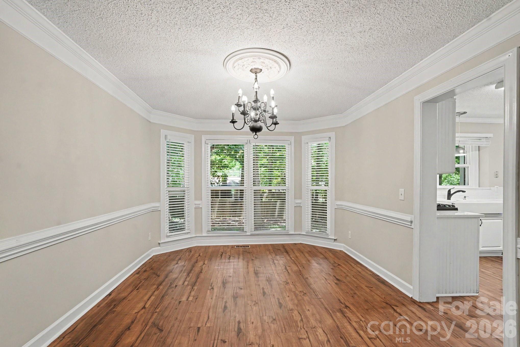 9604 Newby Lane Property Photo 4