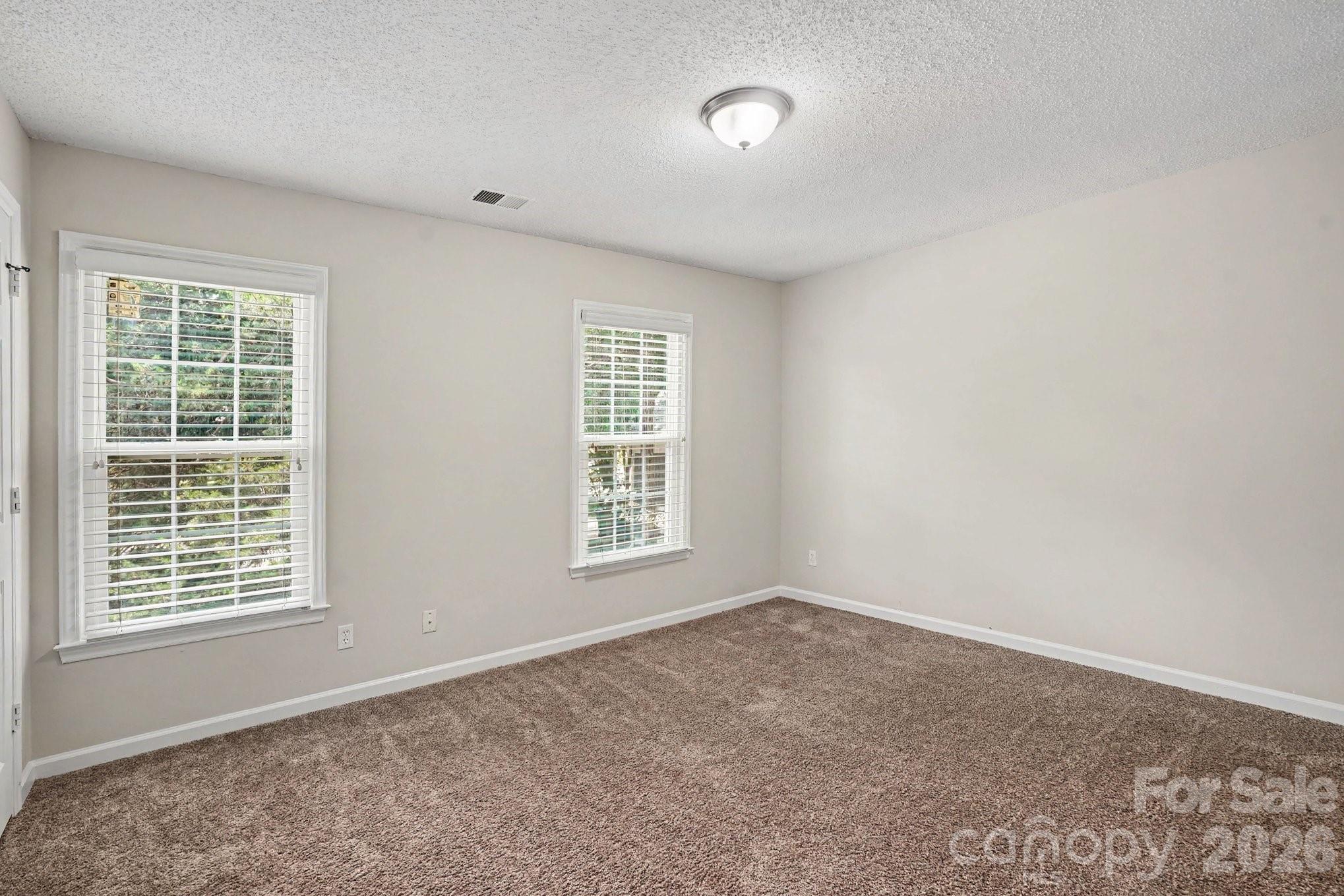 9604 Newby Lane Property Photo 7