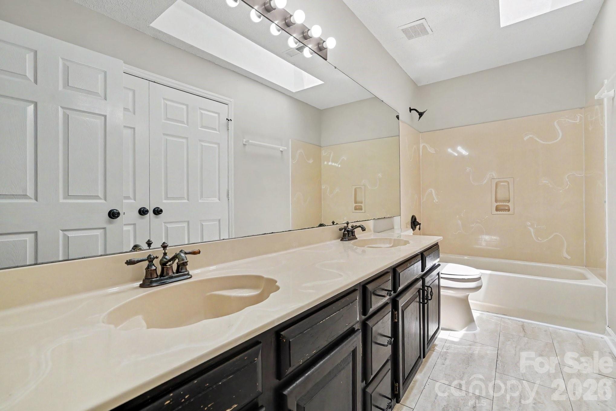 9604 Newby Lane Property Photo 12