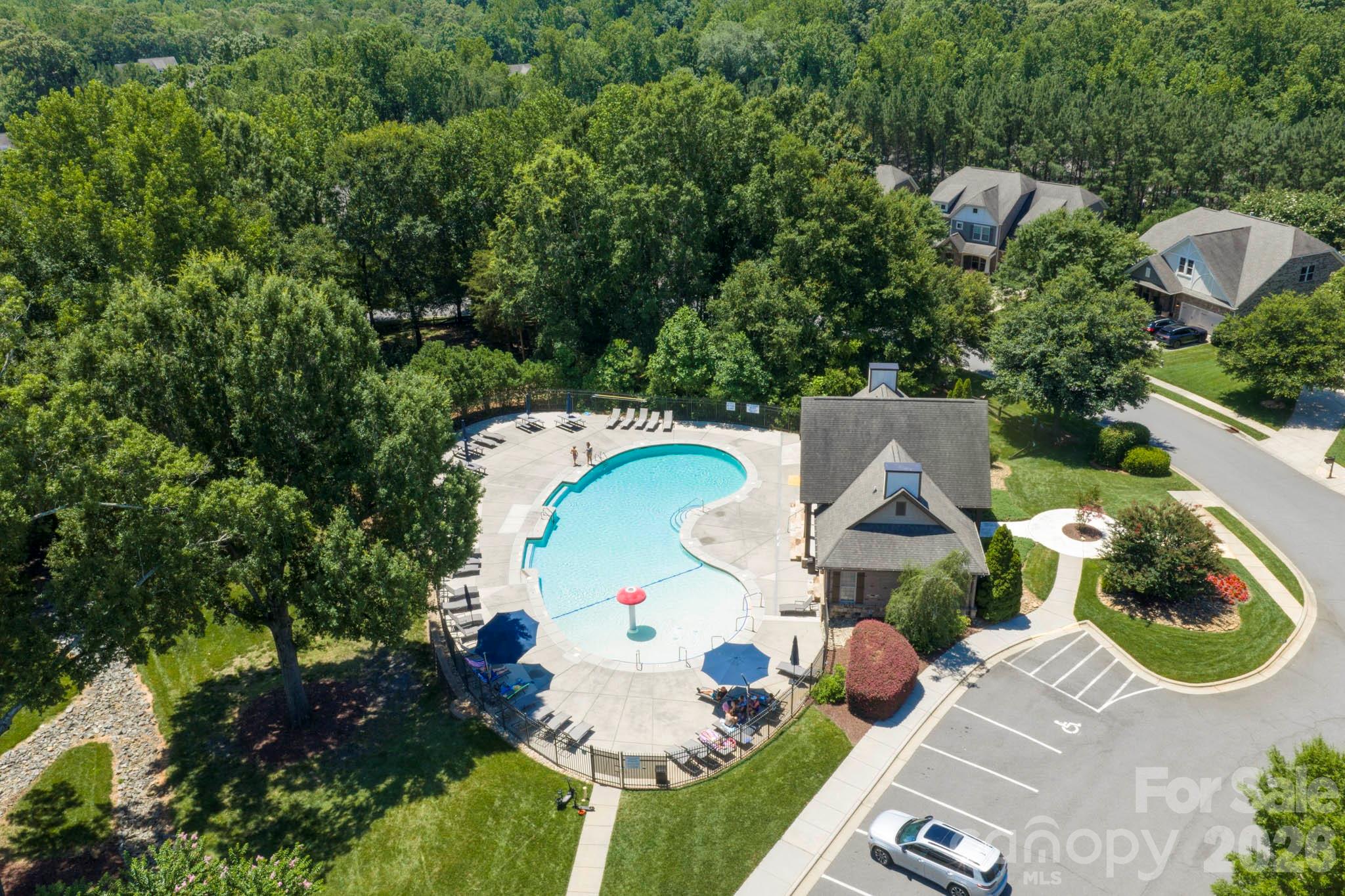 8161 Clems Branch Road Property Photo 44