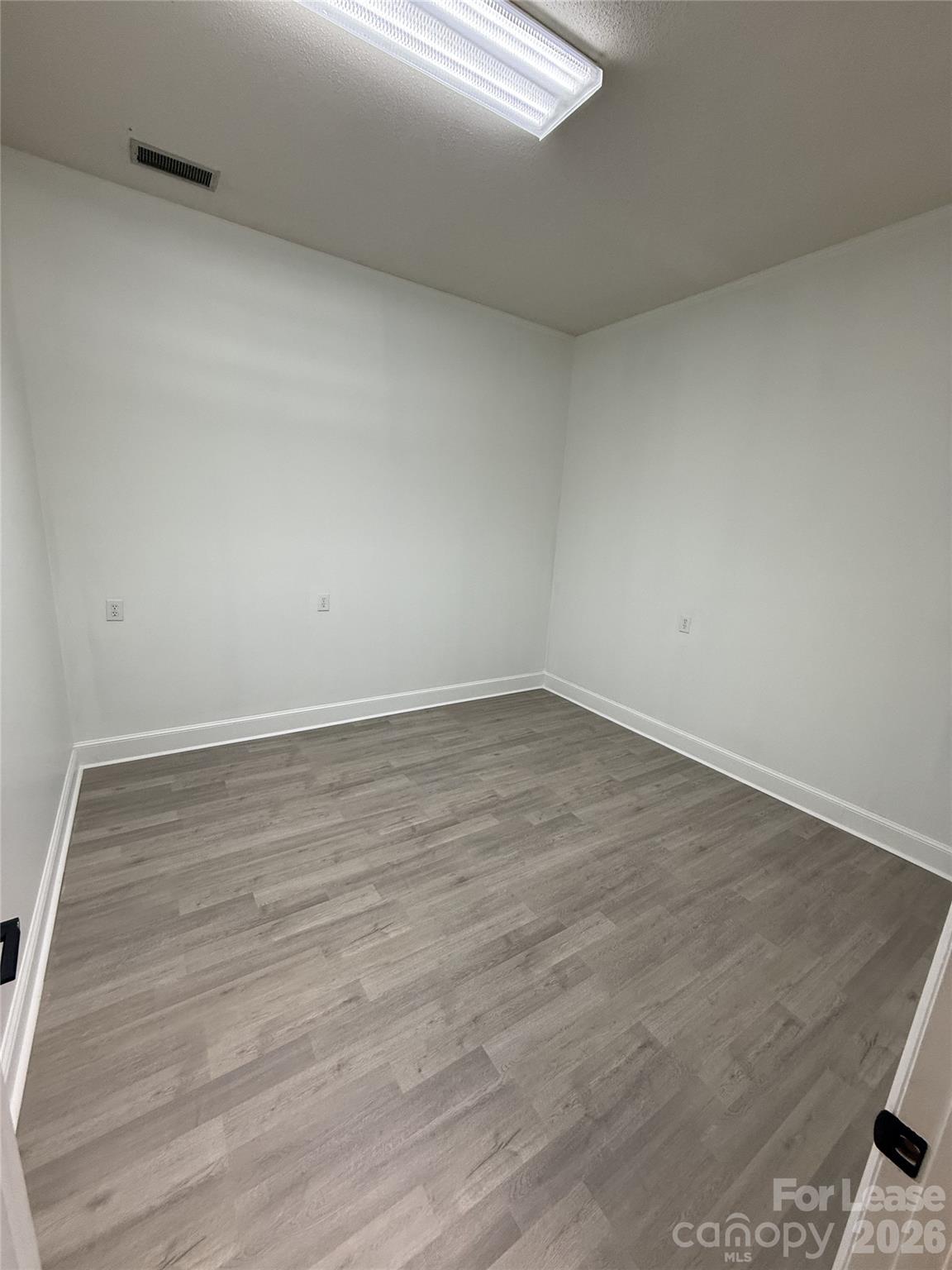 2530 W Roosevelt Boulevard B Property Photo 11