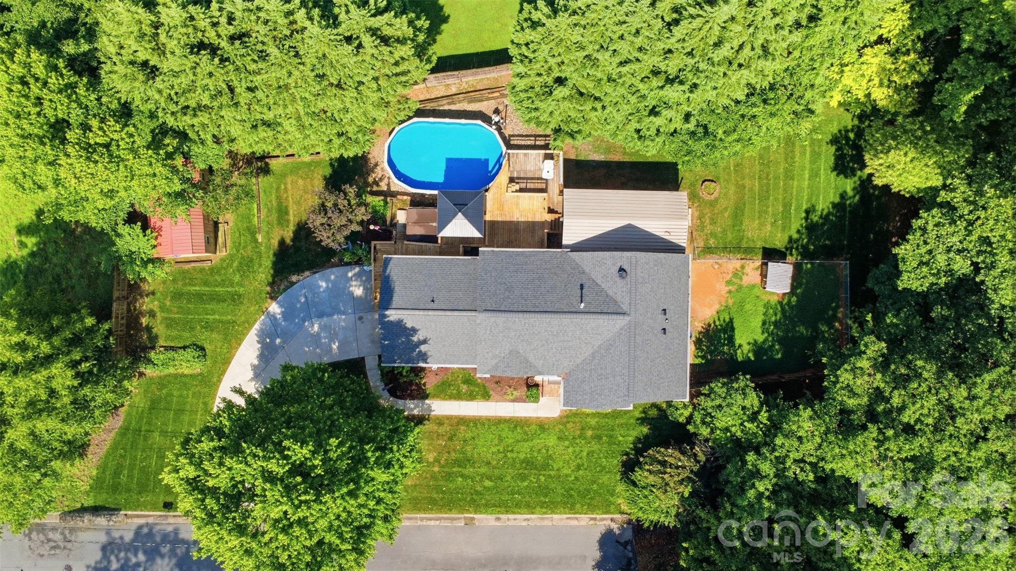 121 Oak Street Property Photo 36