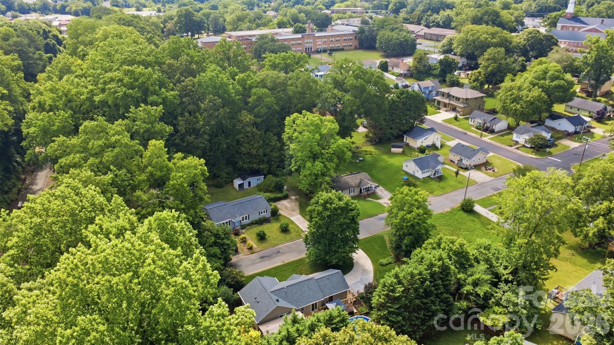 121 Oak Street Property Photo 43