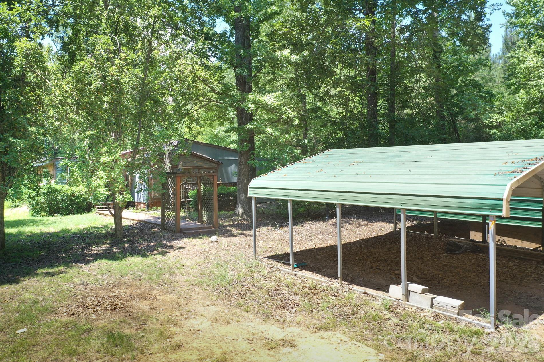 14840 Short Cut Road Property Photo 16