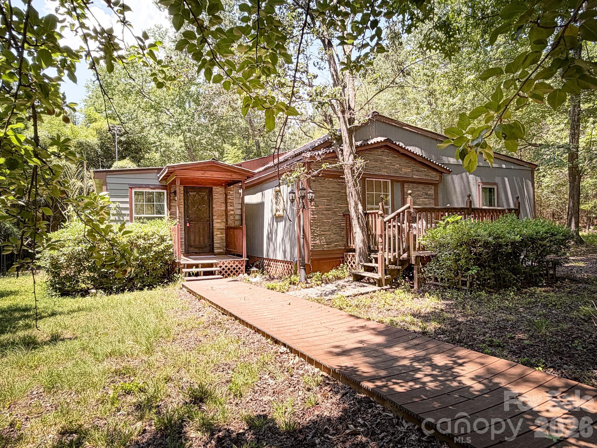 14840 Short Cut Road Property Photo 17