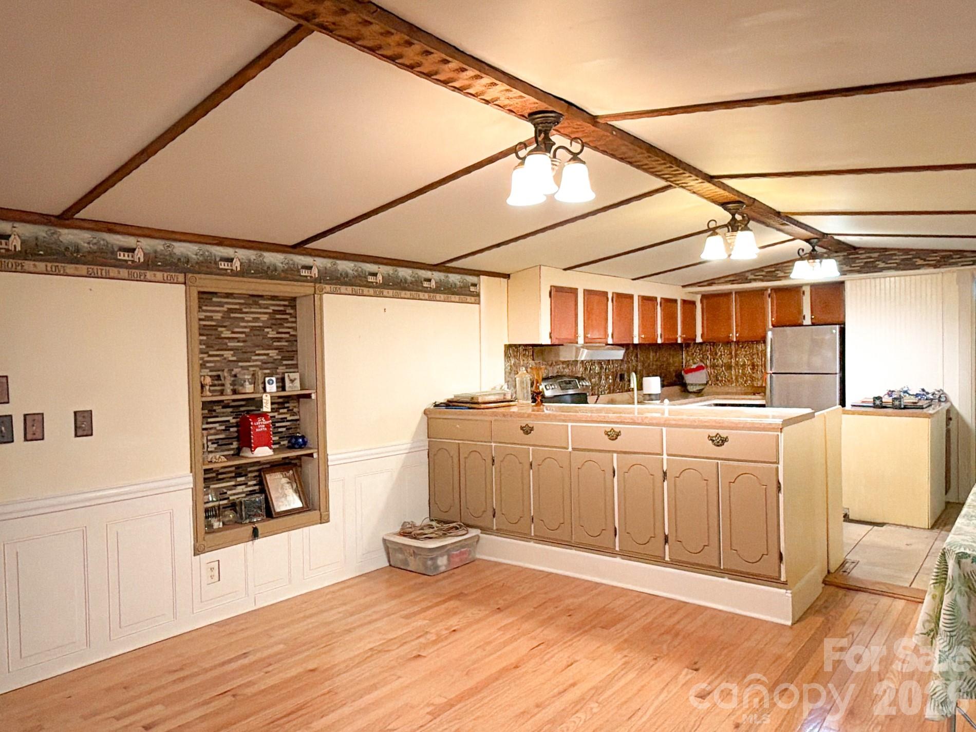 14840 Short Cut Road Property Photo 21