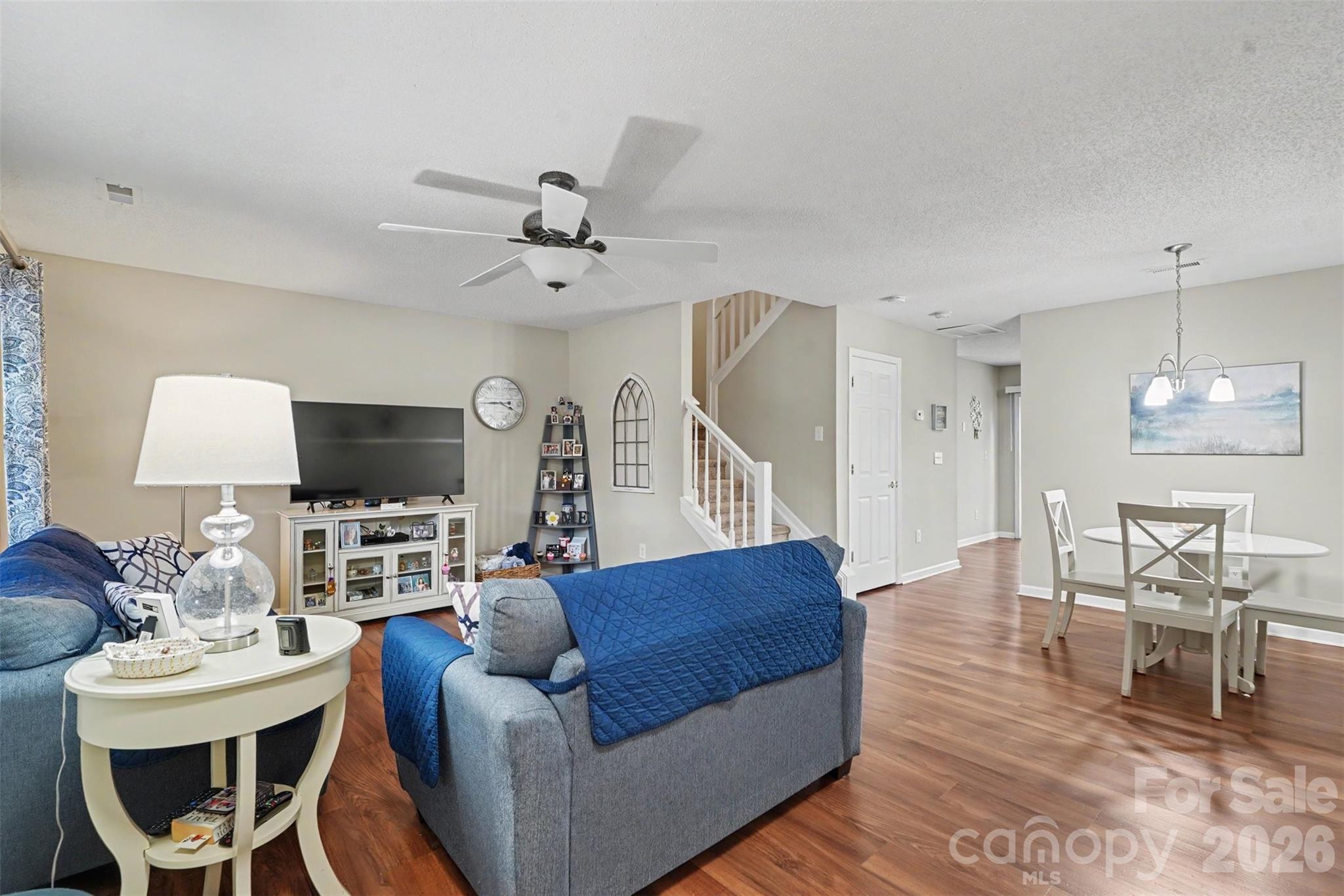 605 Gelderland Drive Property Photo 4