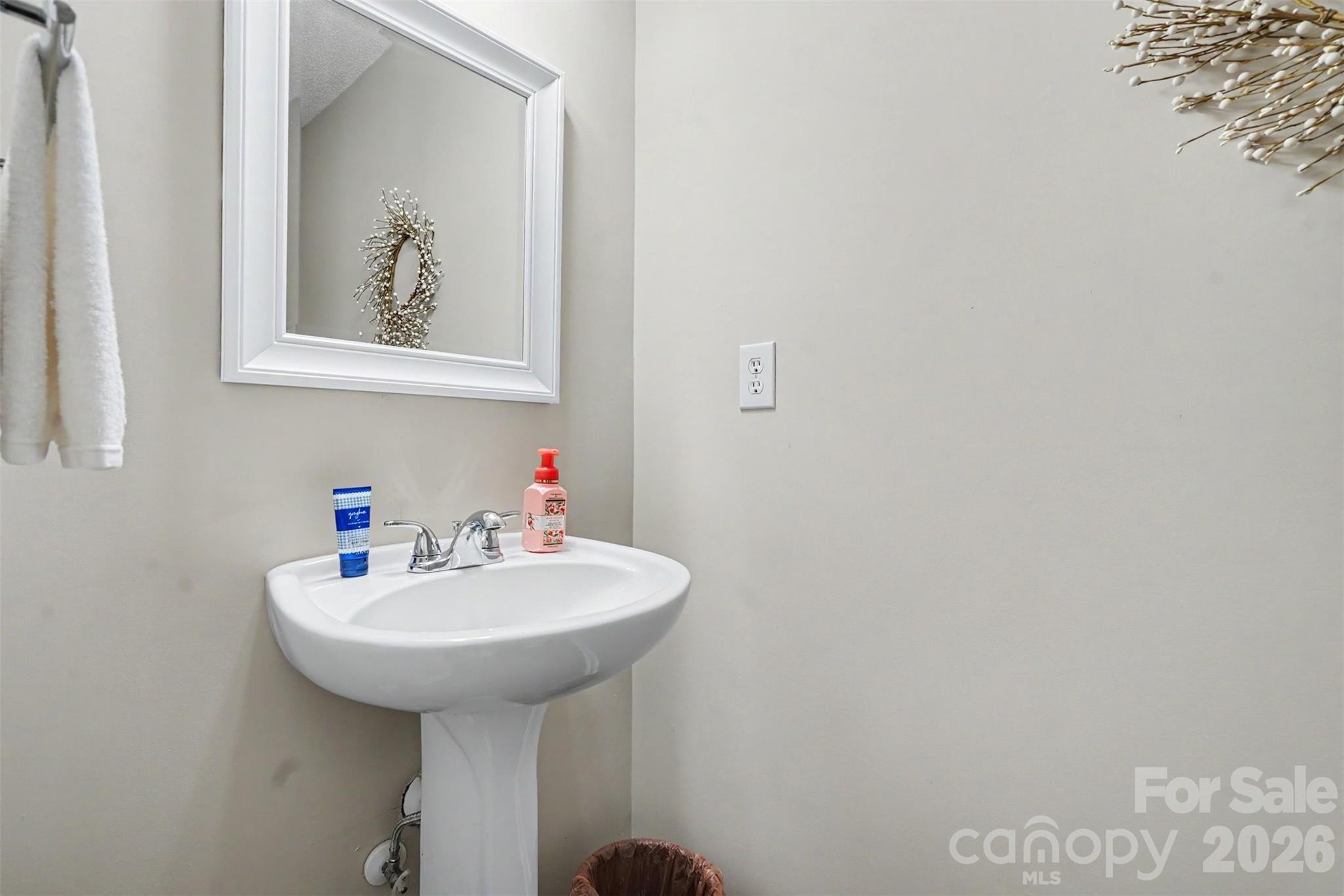 605 Gelderland Drive Property Photo 14