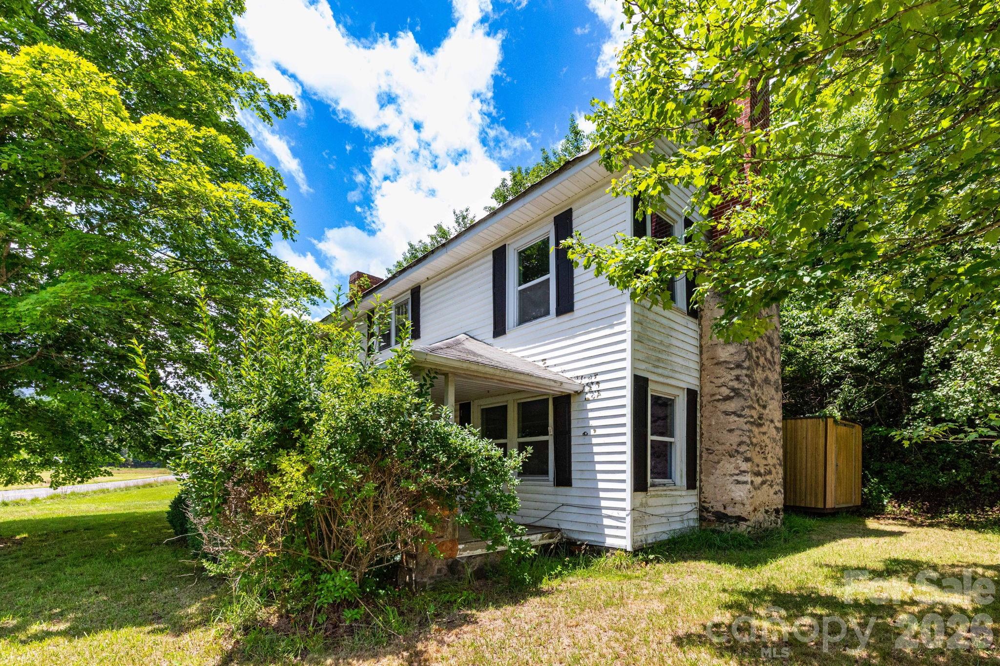 4085 Jacks Creek Road Property Photo 4