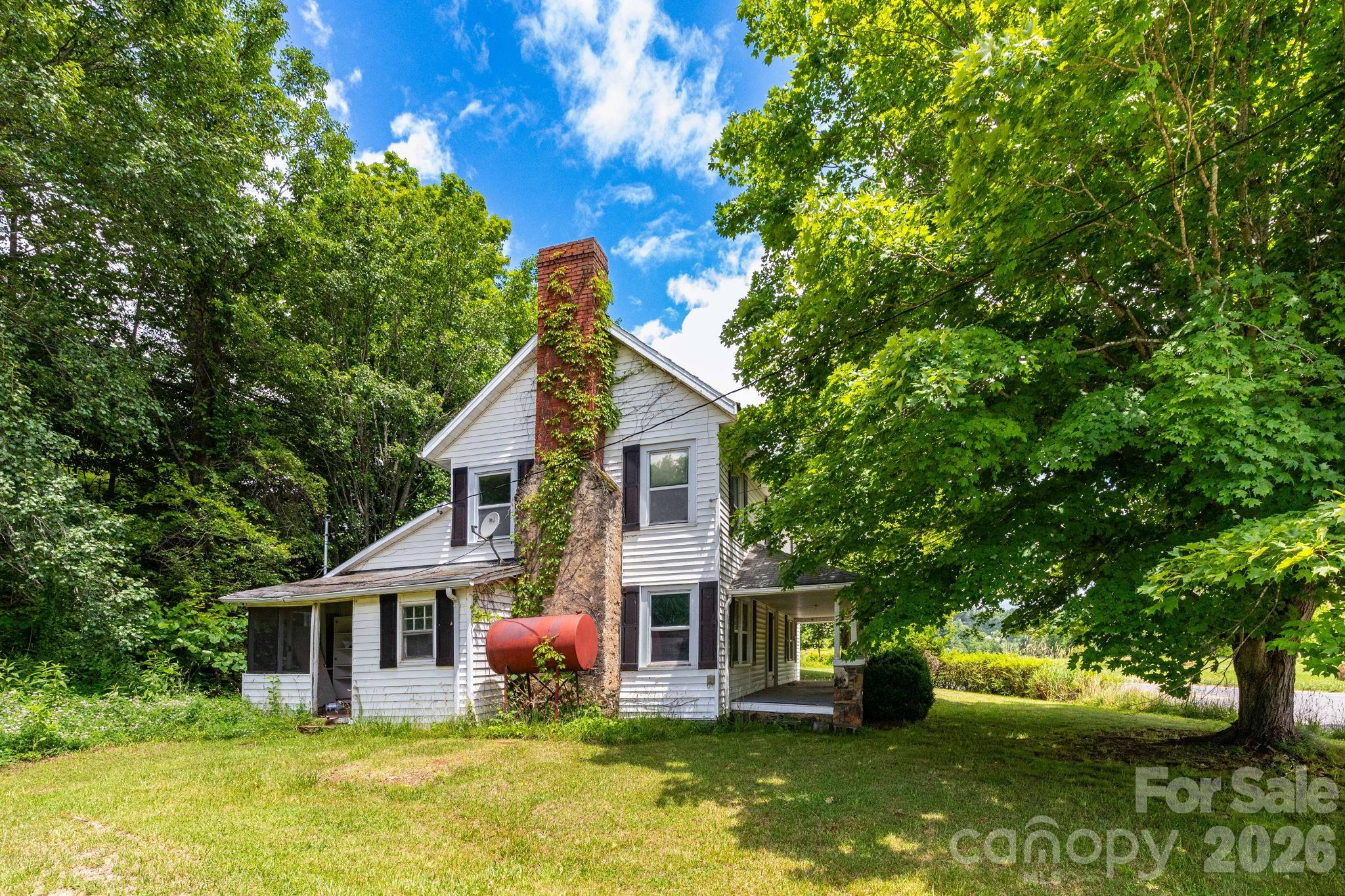 4085 Jacks Creek Road Property Photo 5