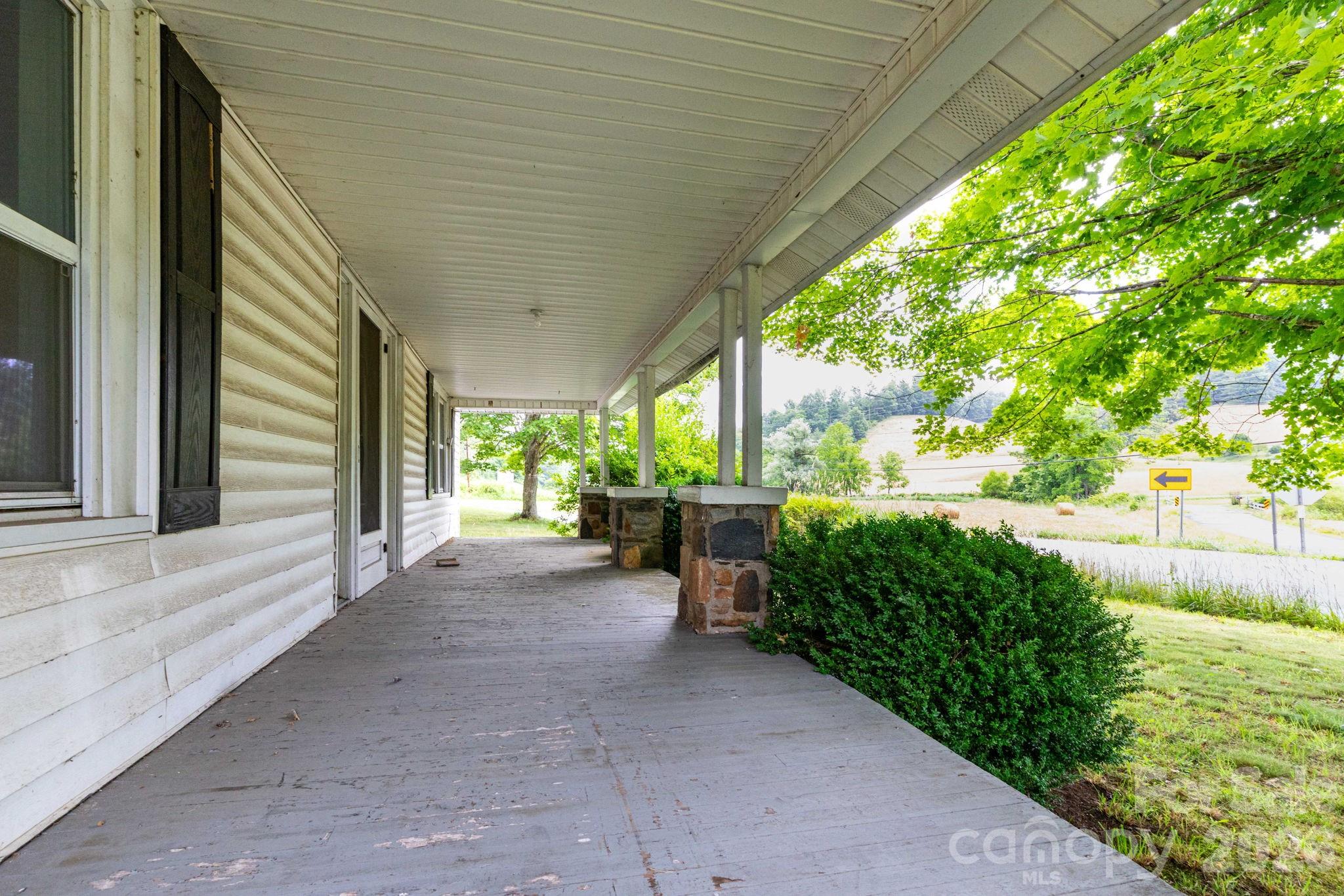 4085 Jacks Creek Road Property Photo 7