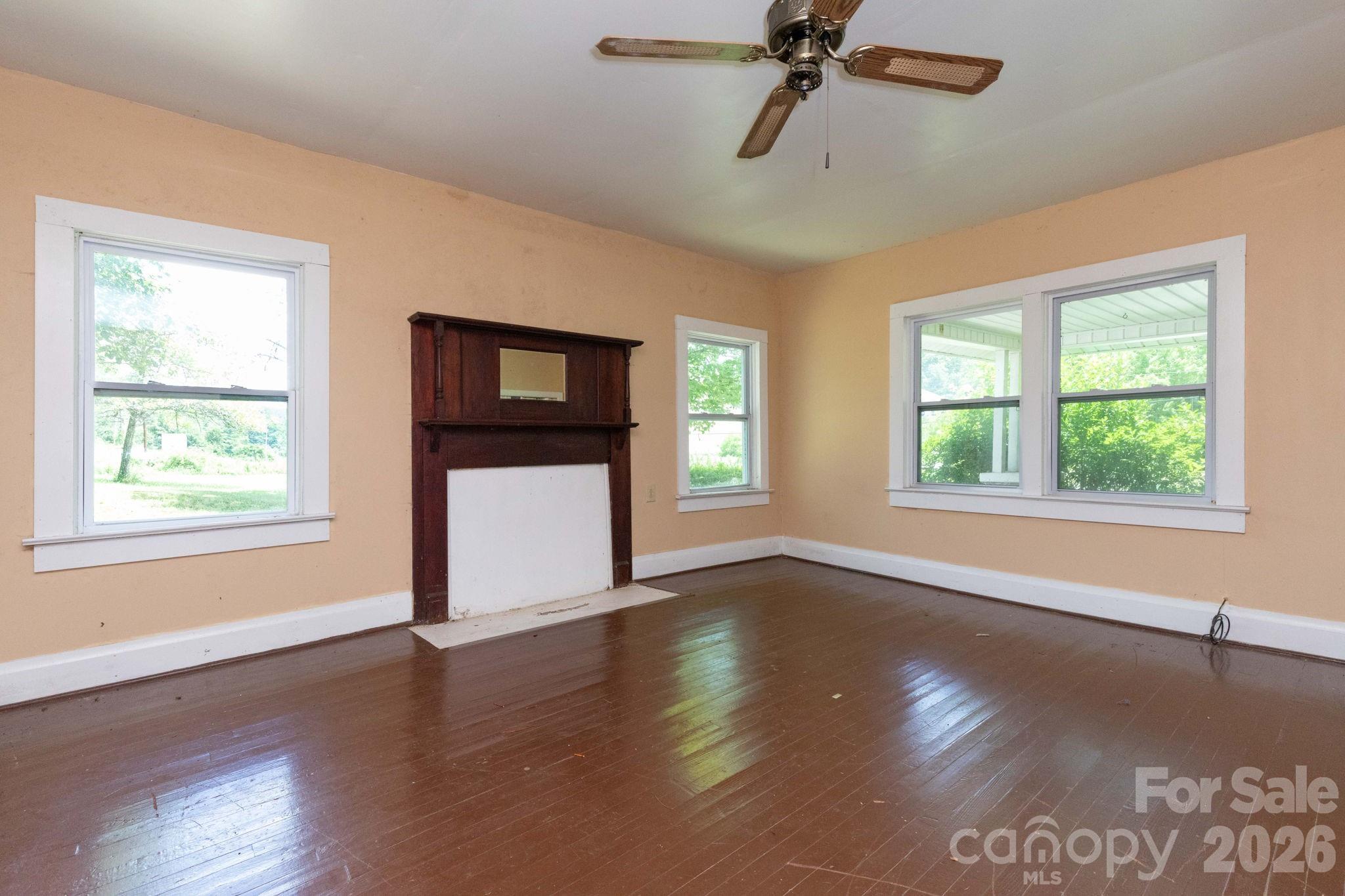 4085 Jacks Creek Road Property Photo 8