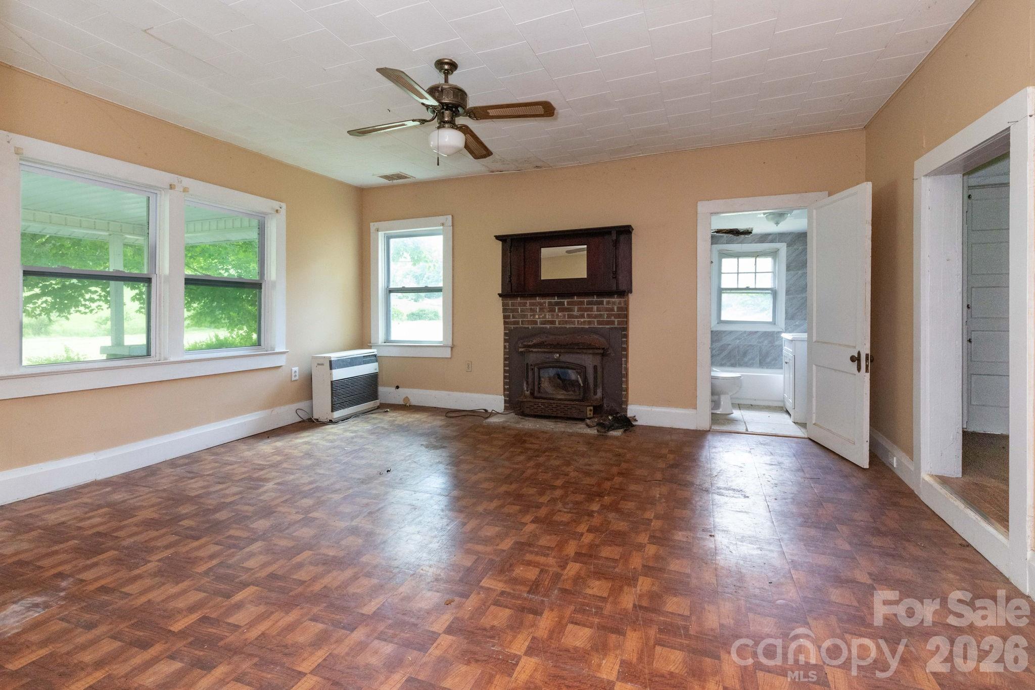 4085 Jacks Creek Road Property Photo 9