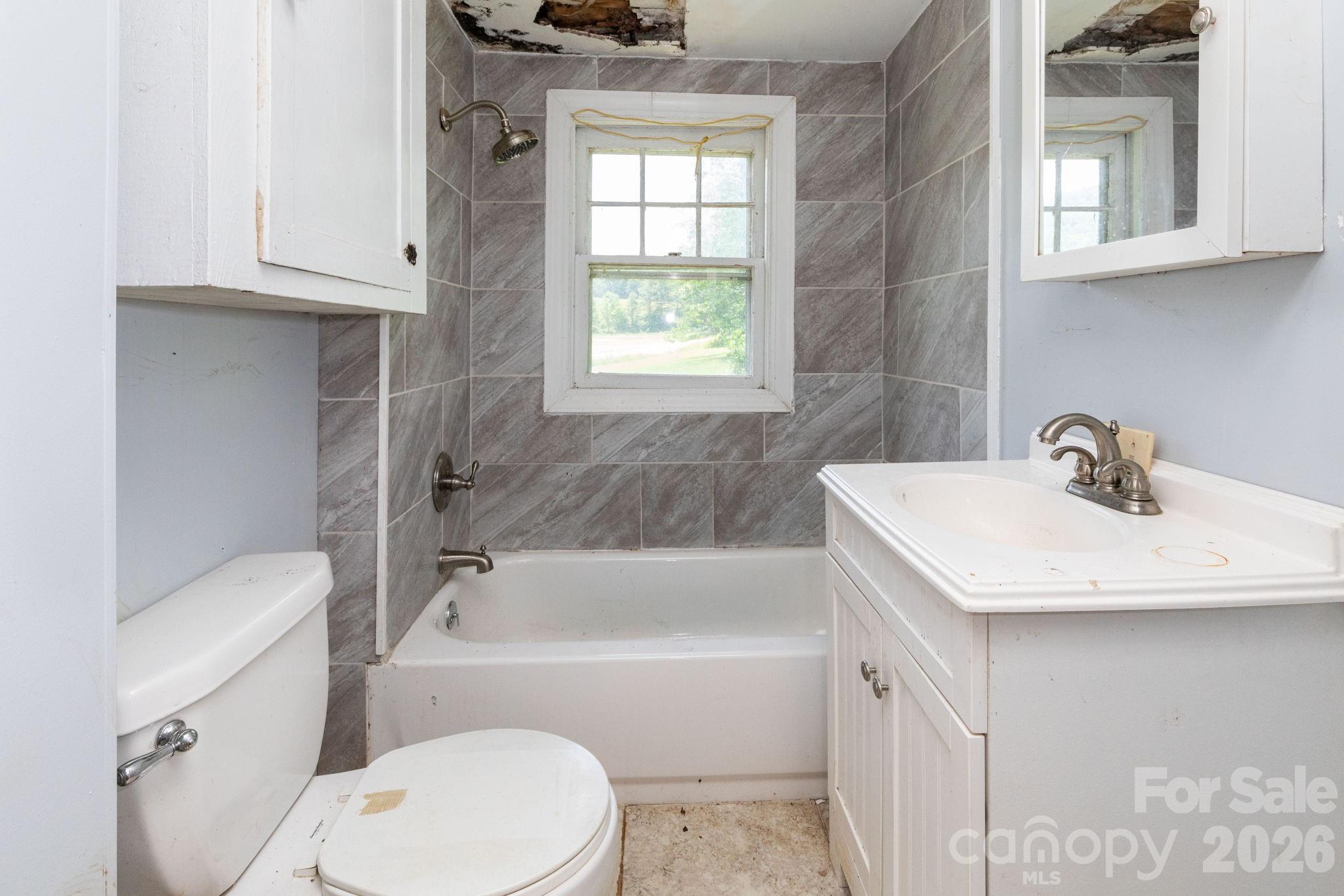 4085 Jacks Creek Road Property Photo 15