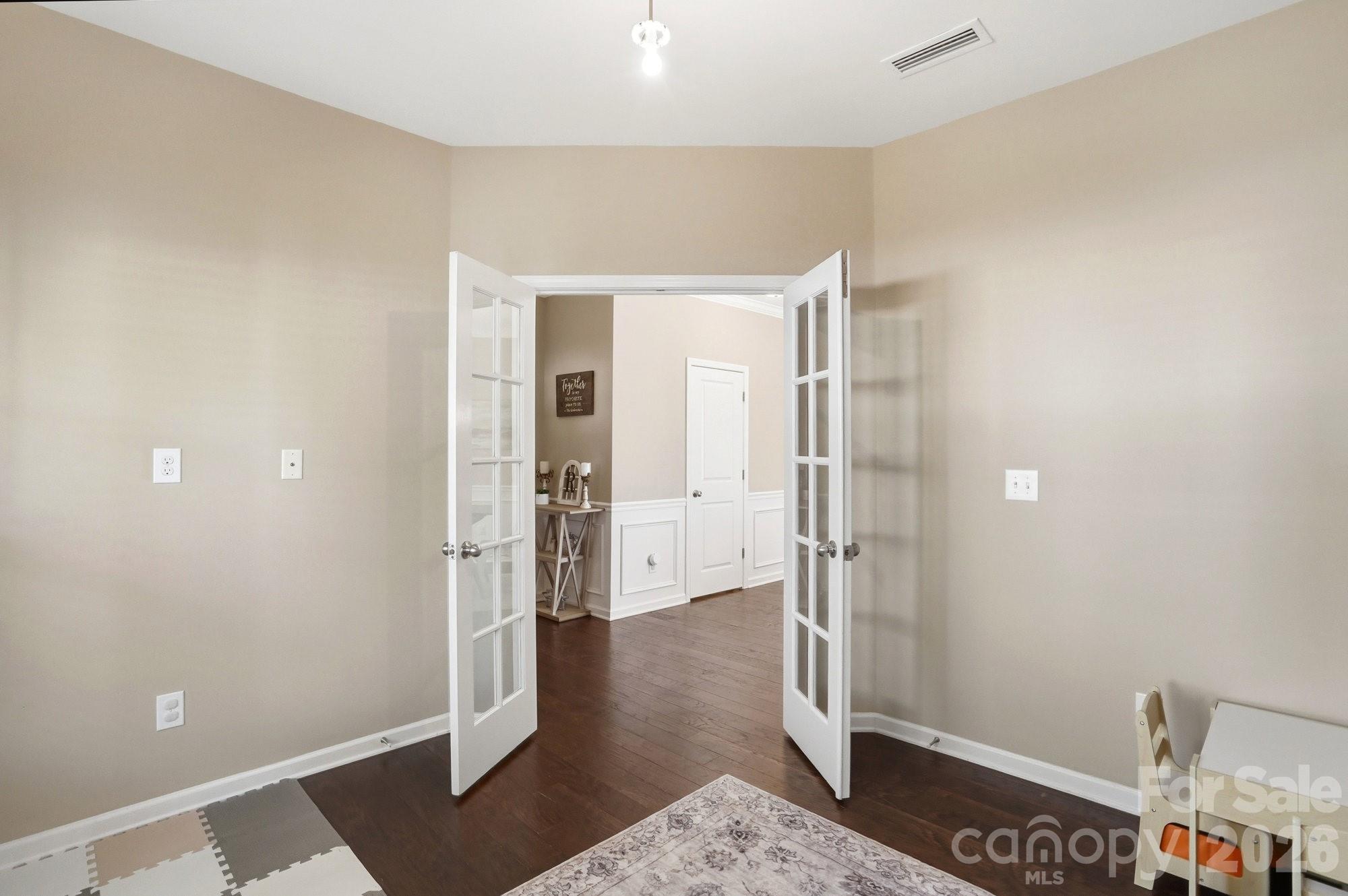 1198 Jasmine Drive Property Photo 6