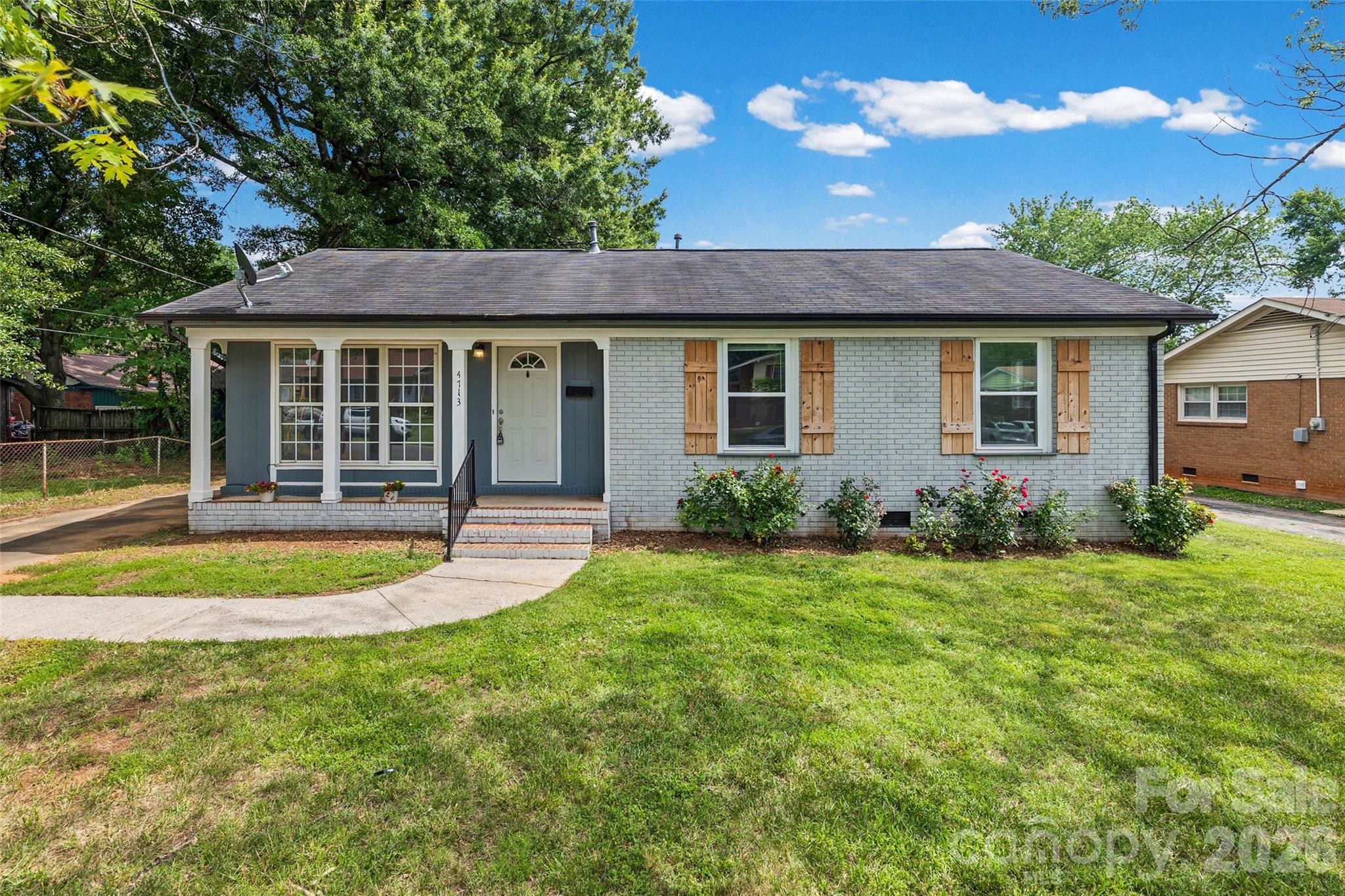 4713 Tanglebriar Drive Property Photo 1