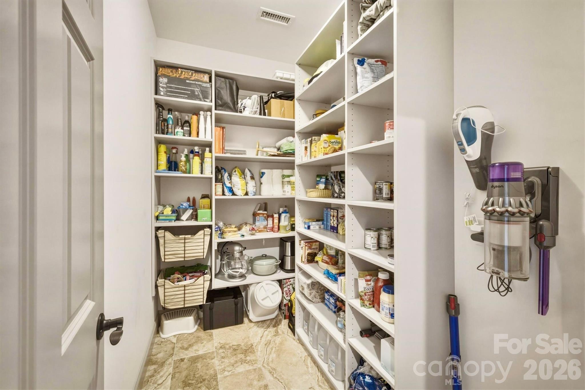 5515 Cedar Cove Way Property Photo 18